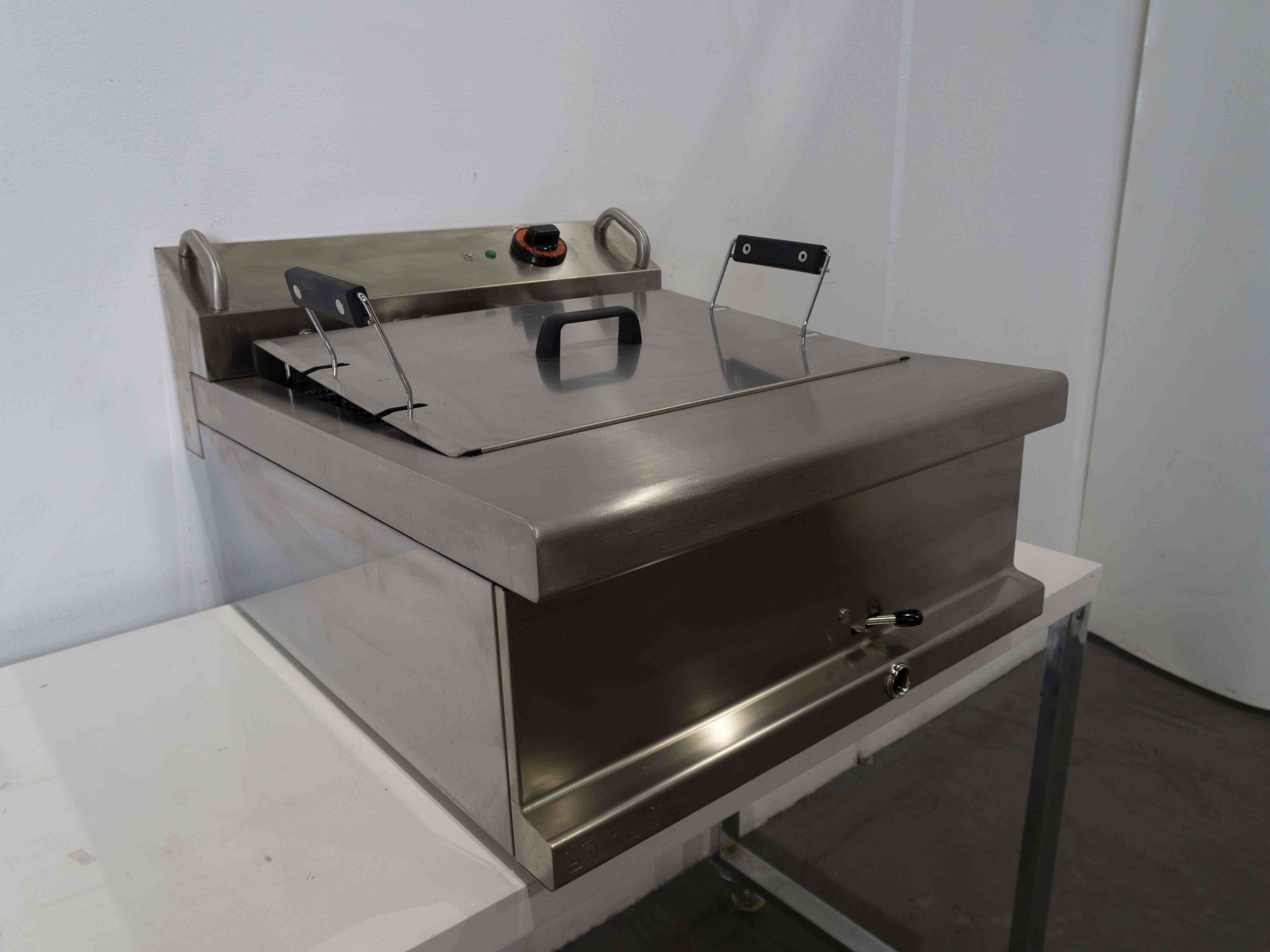 Lotus FPE-20 Donut Fryer - 747045