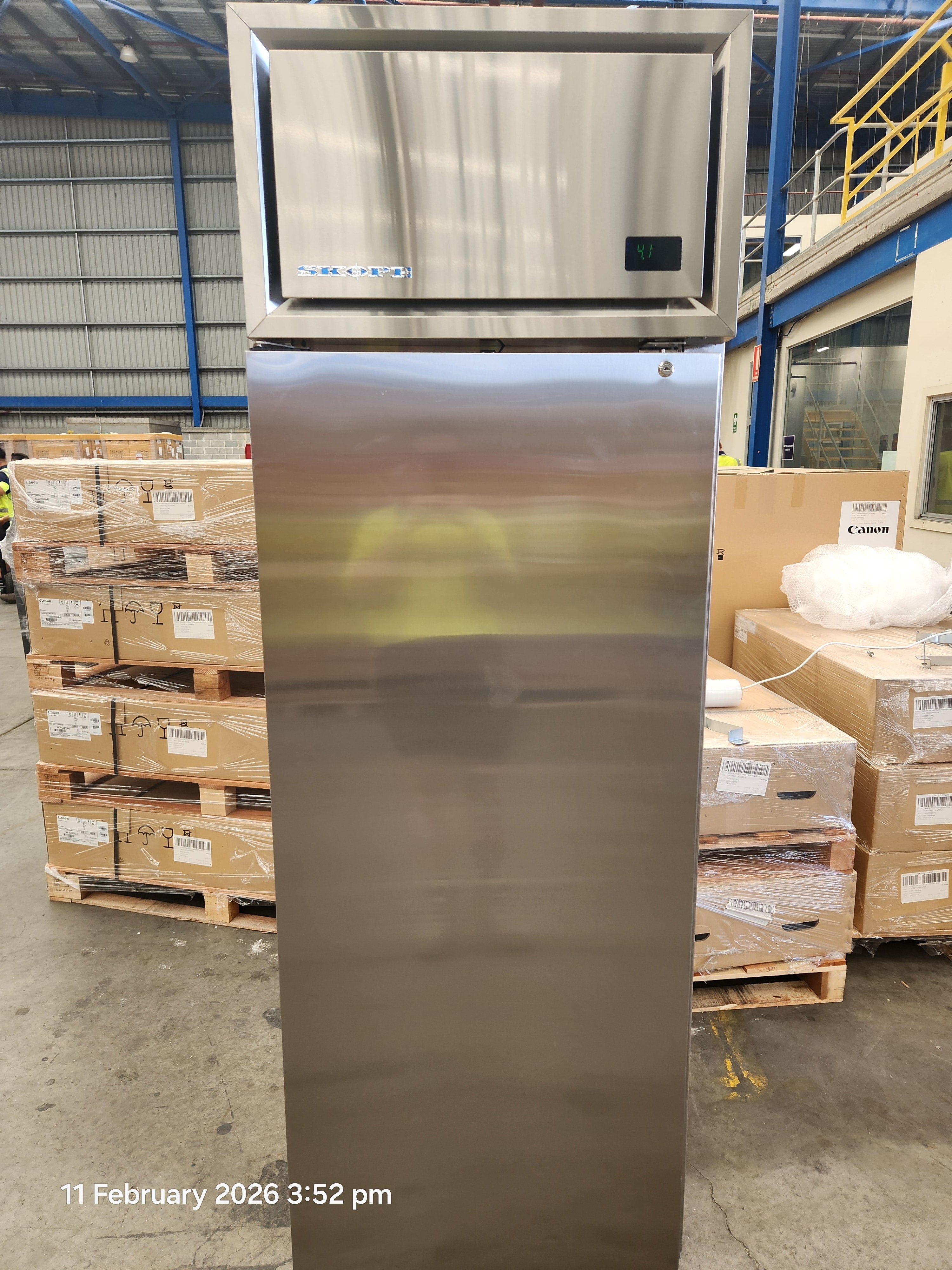 CLEARANCE - Skope ProSpec 1 Solid Door Upright GN 2/1 Fridge - PG21.UPR.1.SD-A240422569