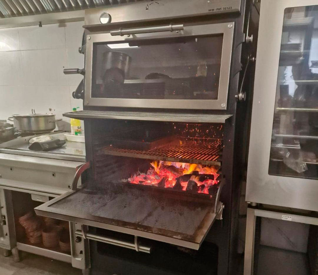 Pira 90 D Lux Charcoal Oven - 170.108