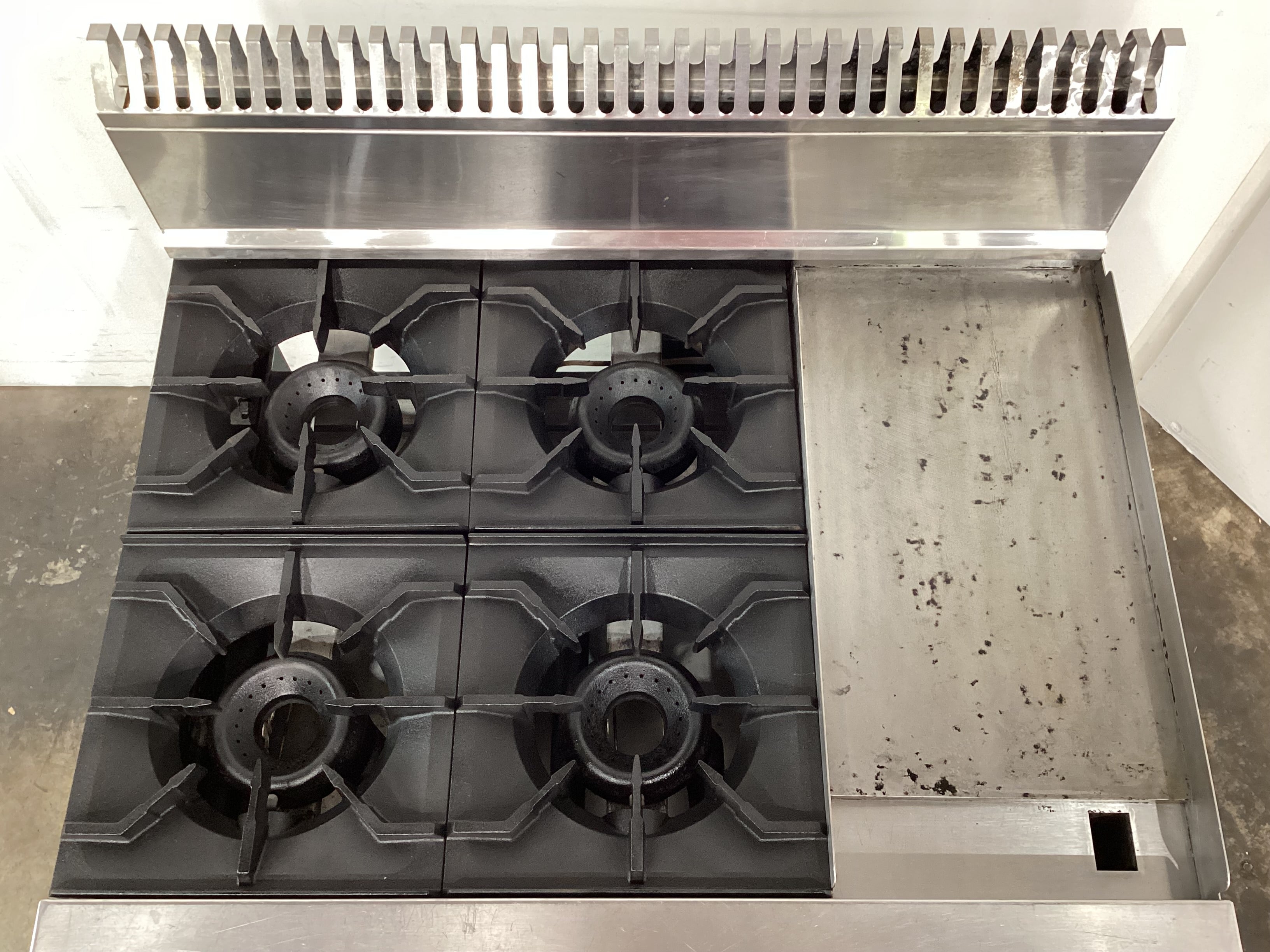 American Range AAR.4B.12G Range Oven - 739204