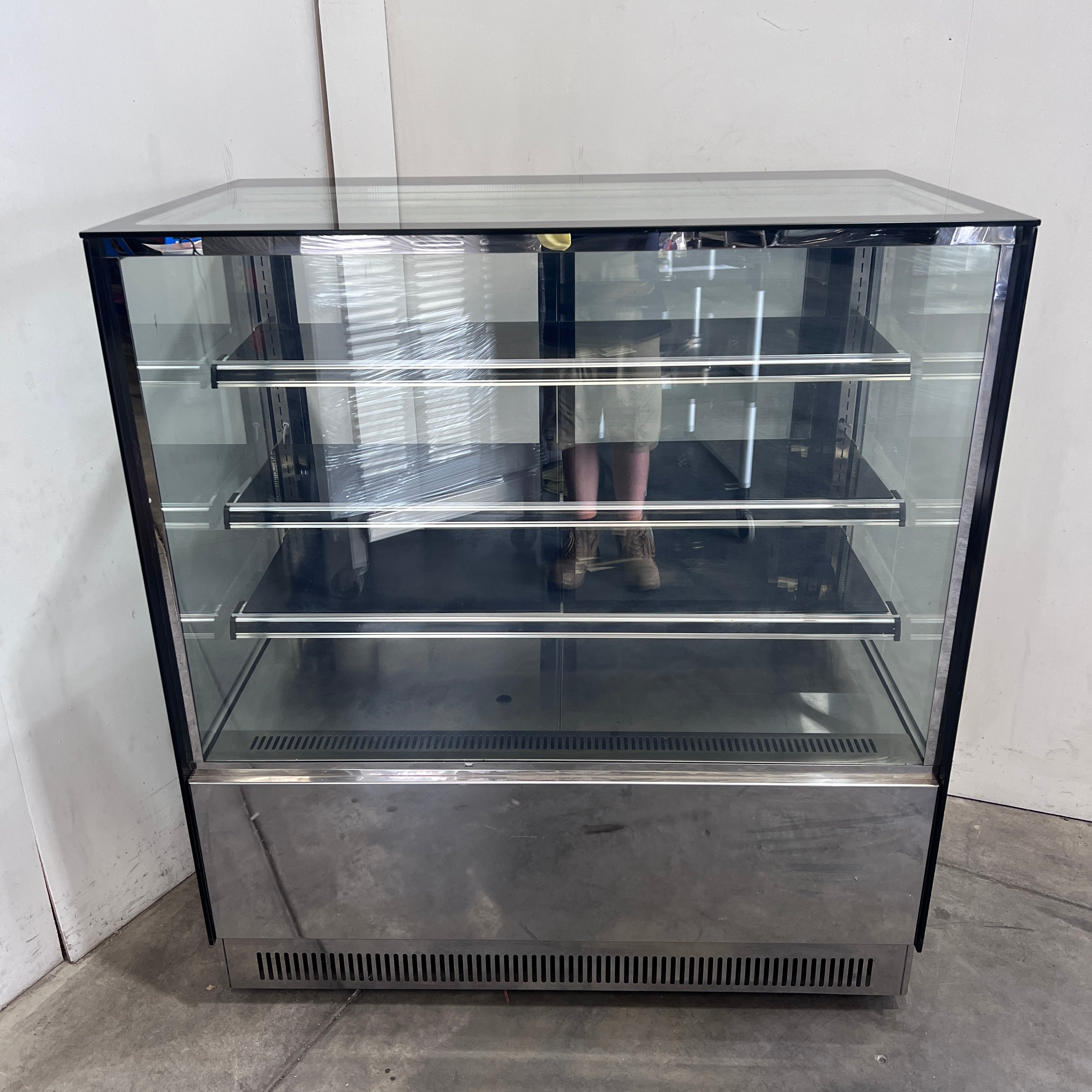 Bonvue GAN-1200RF3 Cake Display - 743812