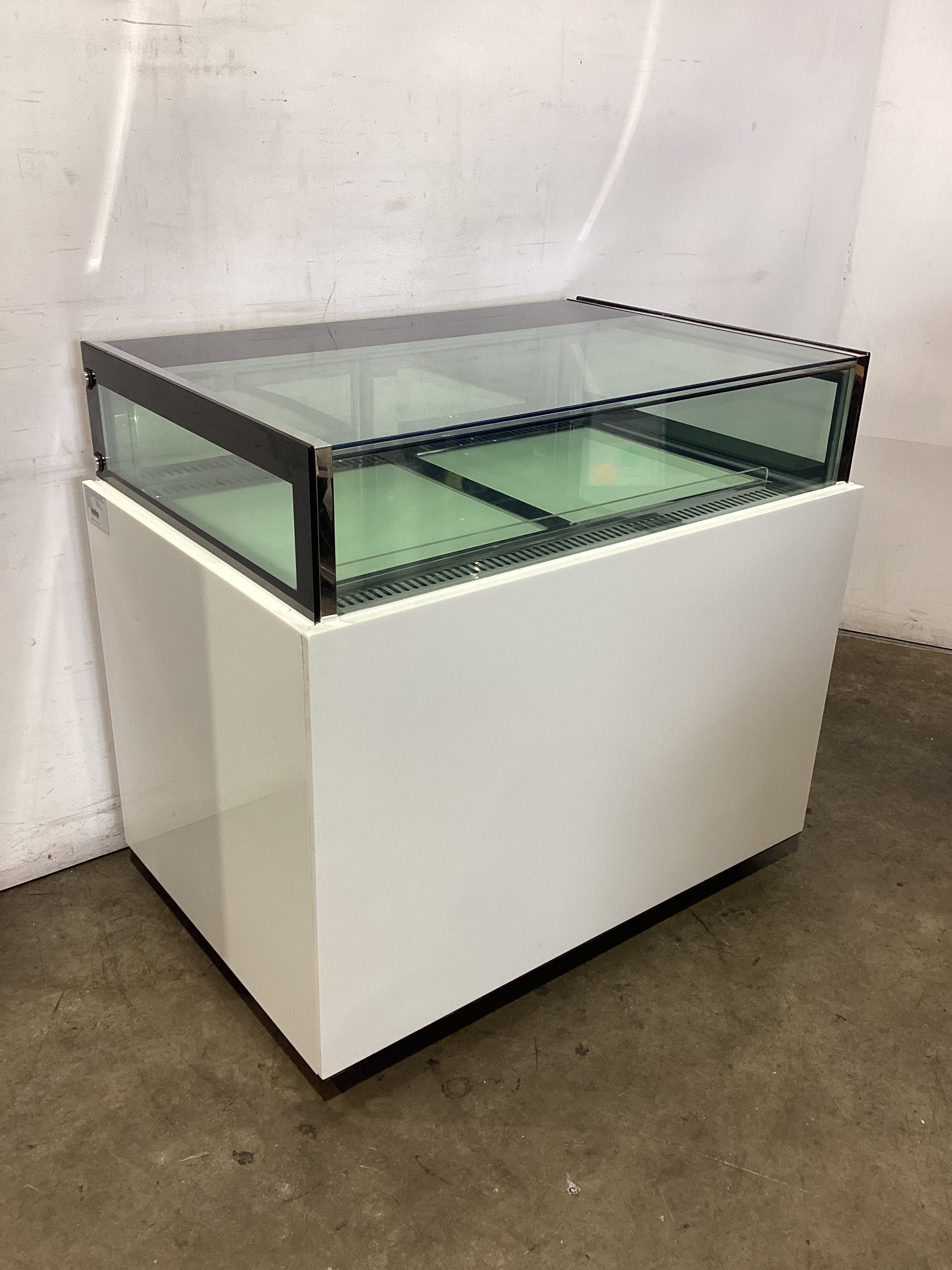 FED DS1200V Cold Food Display - 749027