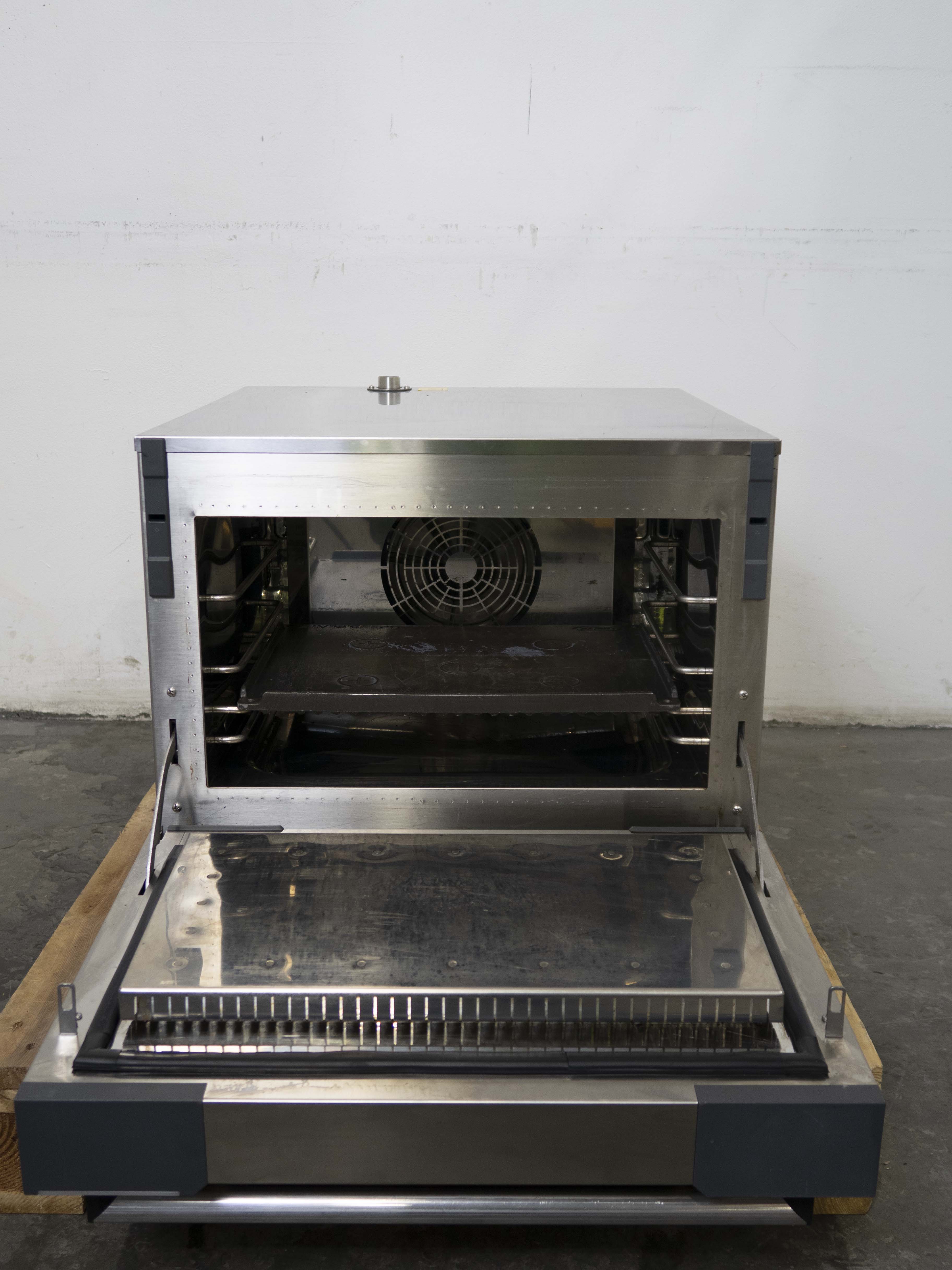 Unox XESW-03HS-MDDN Speed Oven - 749230