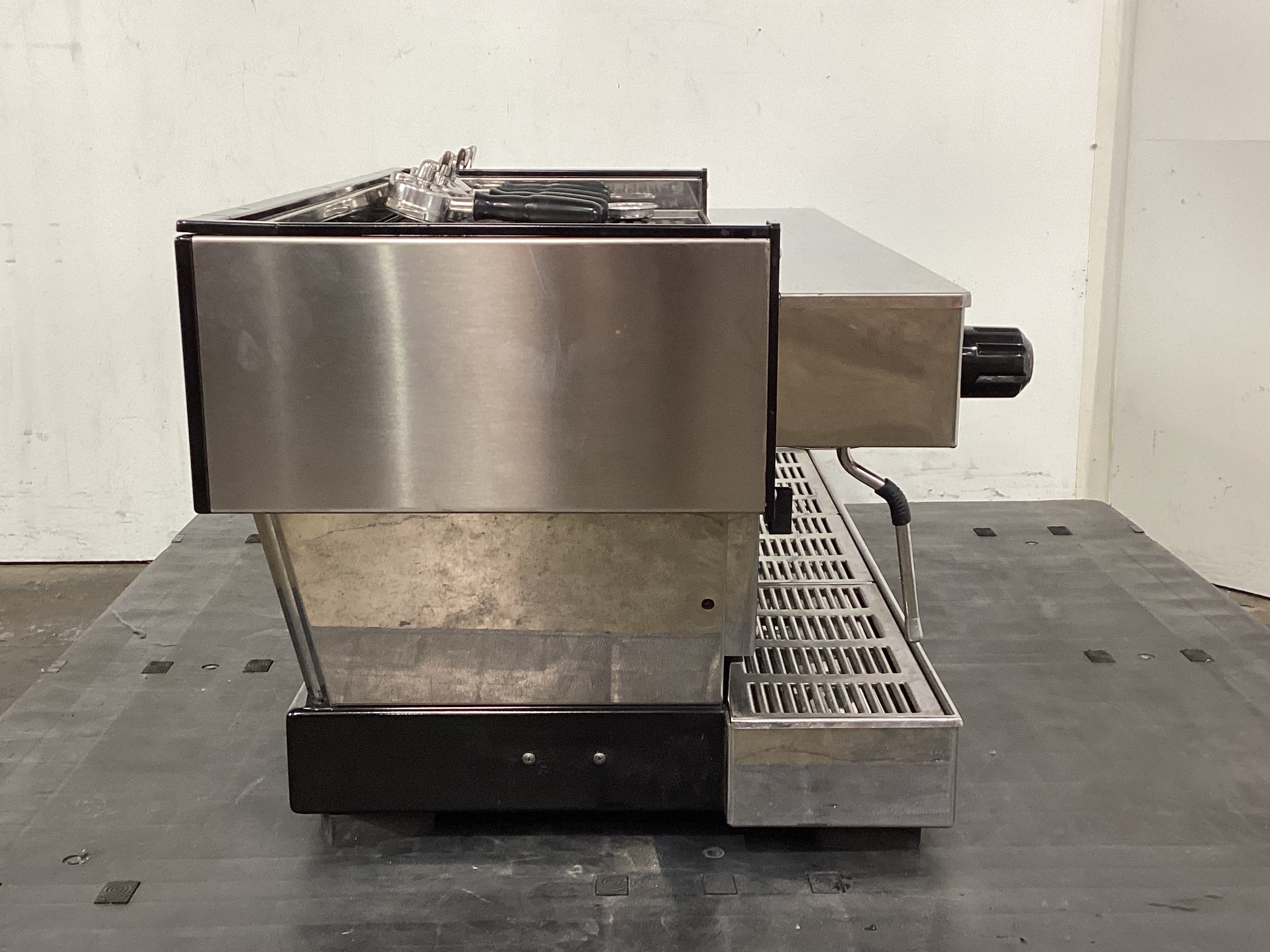 La Marzocco Linea 3AV 3 Group Coffee Machine - 755337