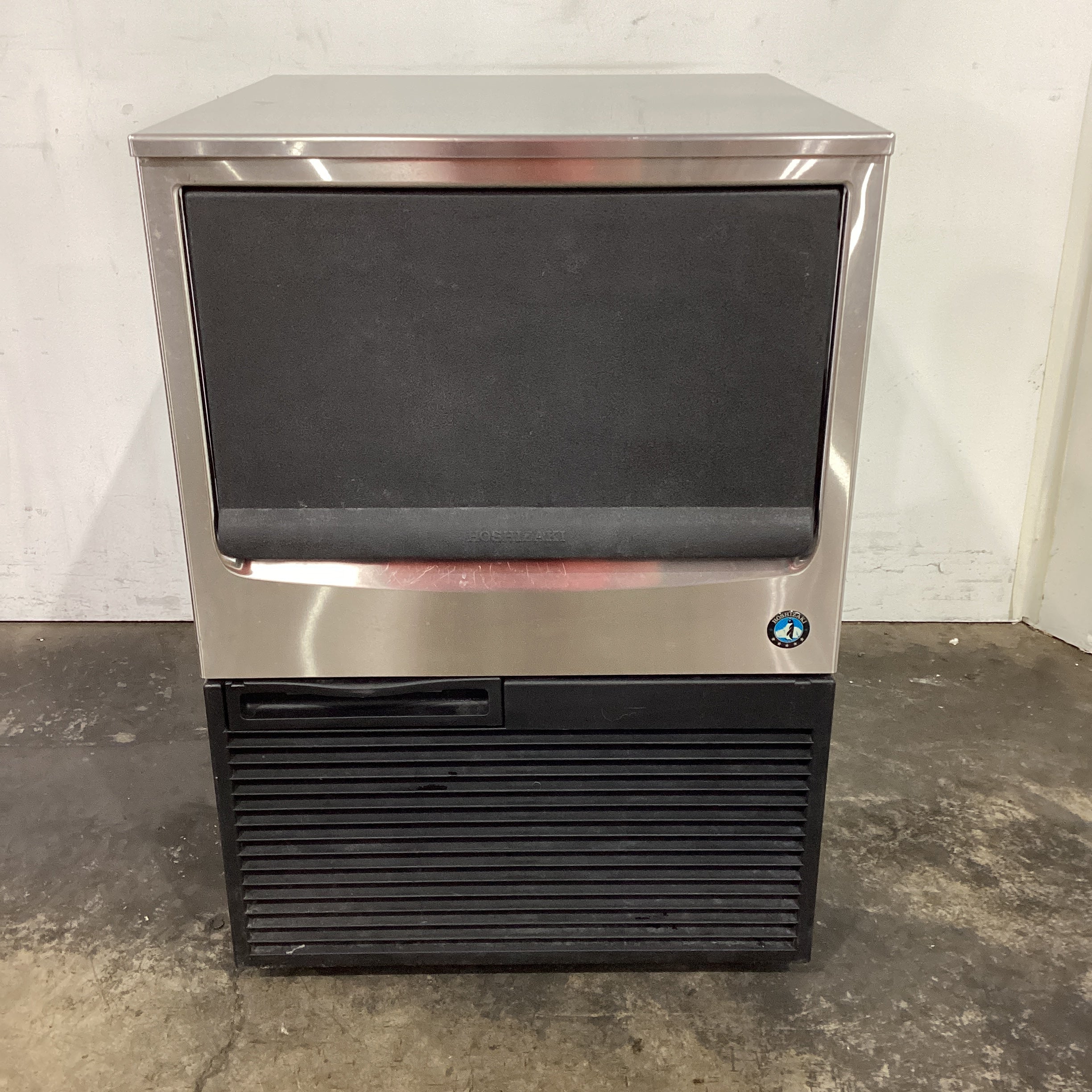 Hoshizaki KM-55B Ice Machine - 755892