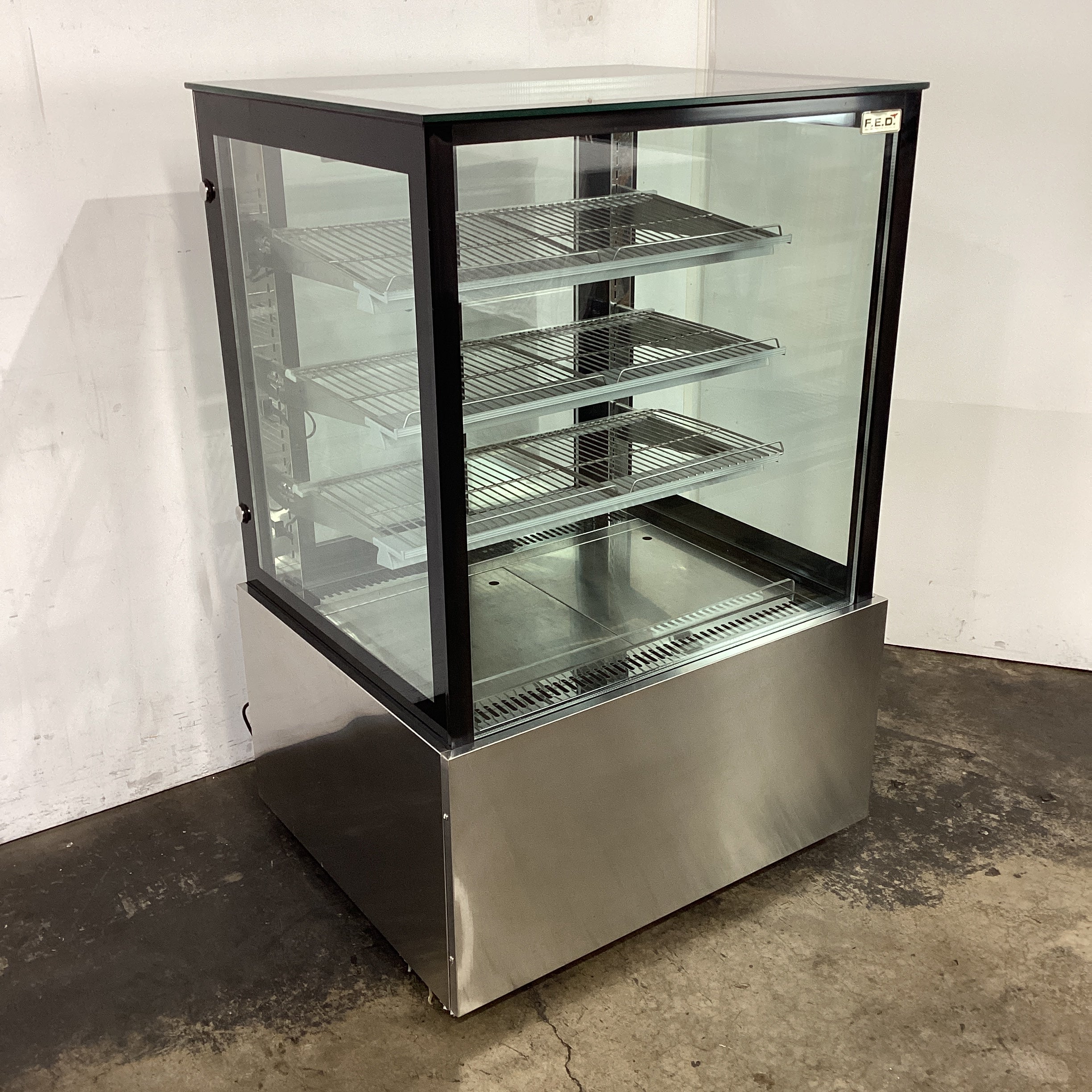 Federal SL830V Cold Food Display - 764890