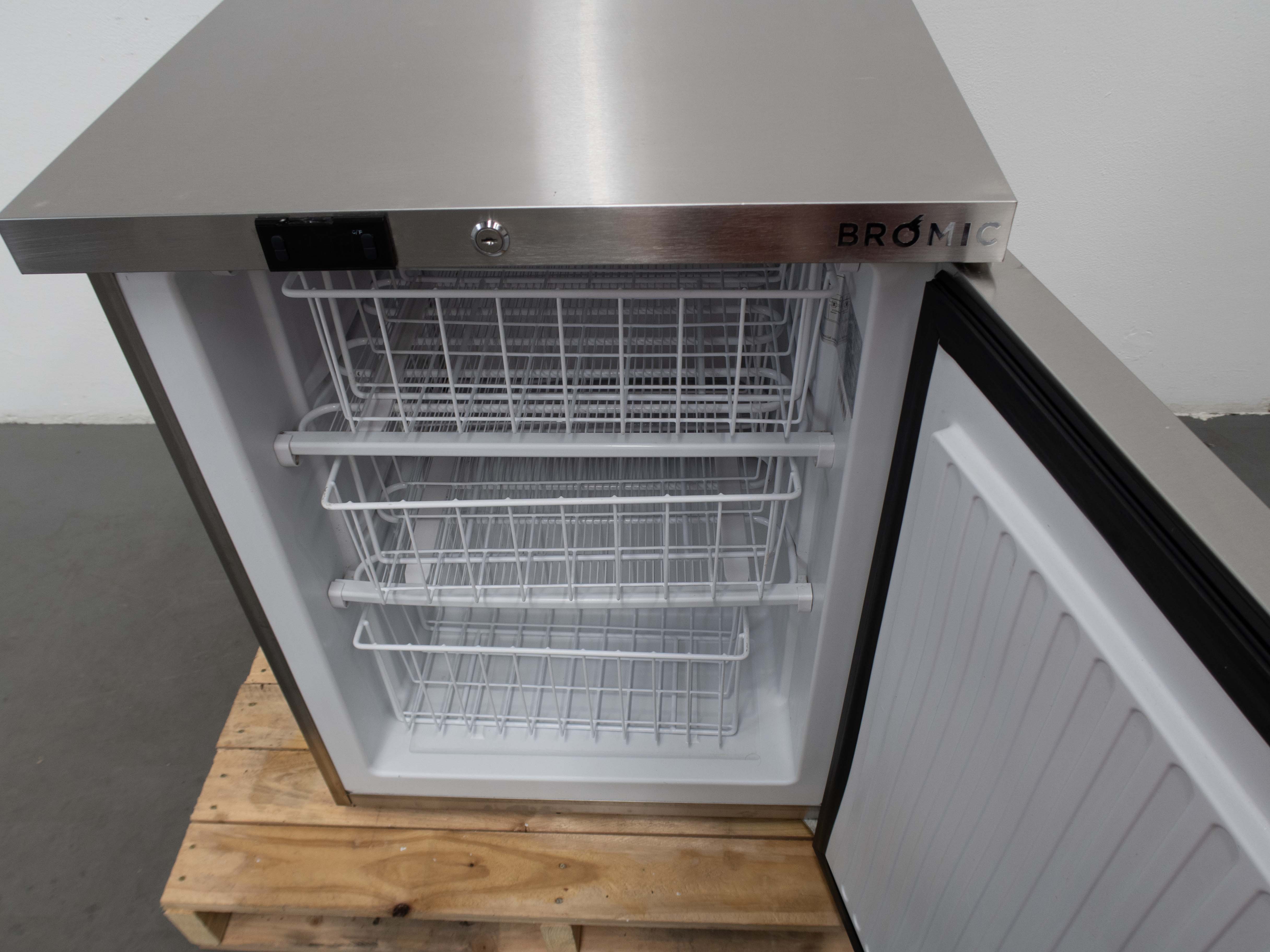 Bromic UBF0140SD-NR Bar Freezer - 769714