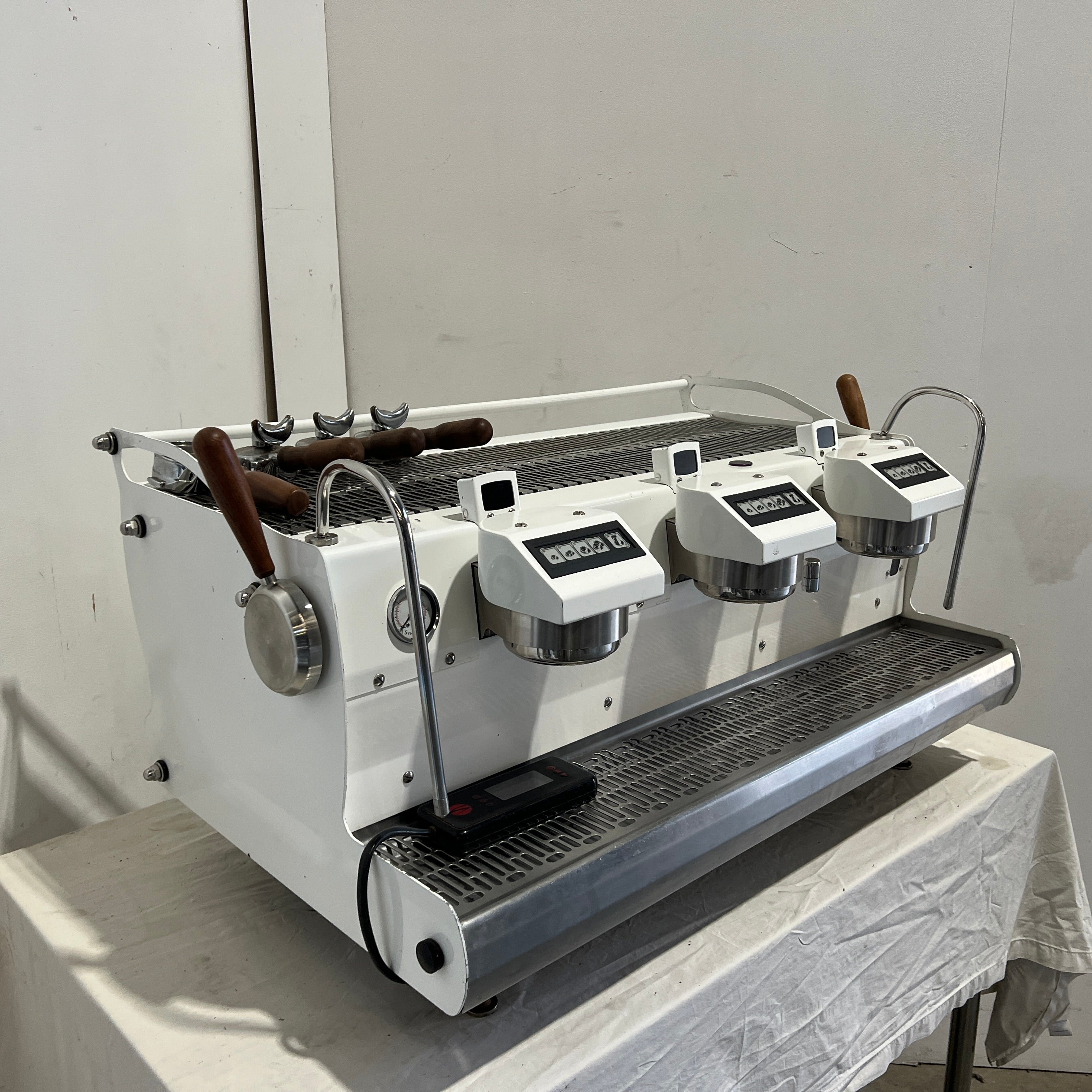 Synesso Cyncra 3 Group Coffee Machine - 773050