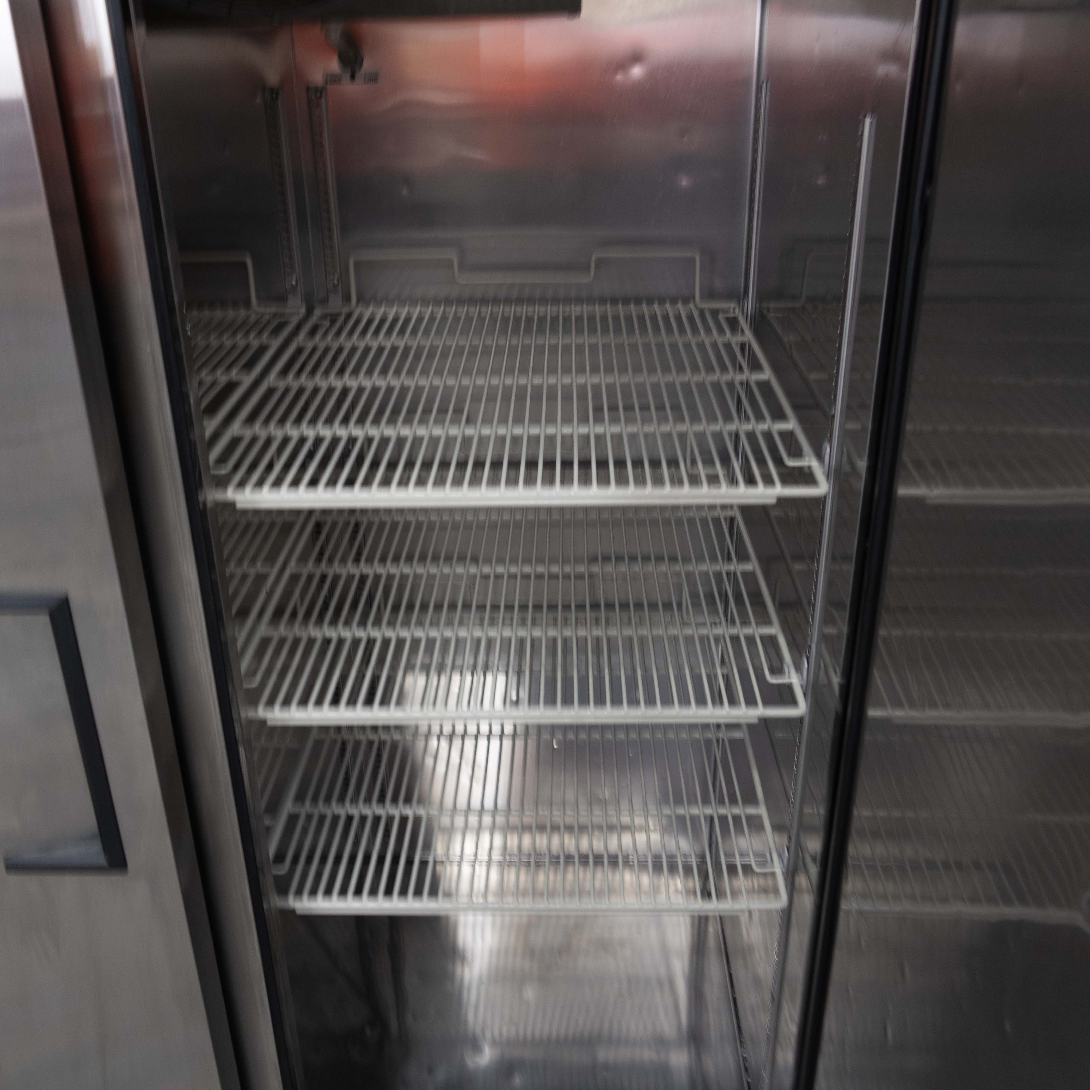 Skipio SFT65-3(6) Upright Freezer - 774699