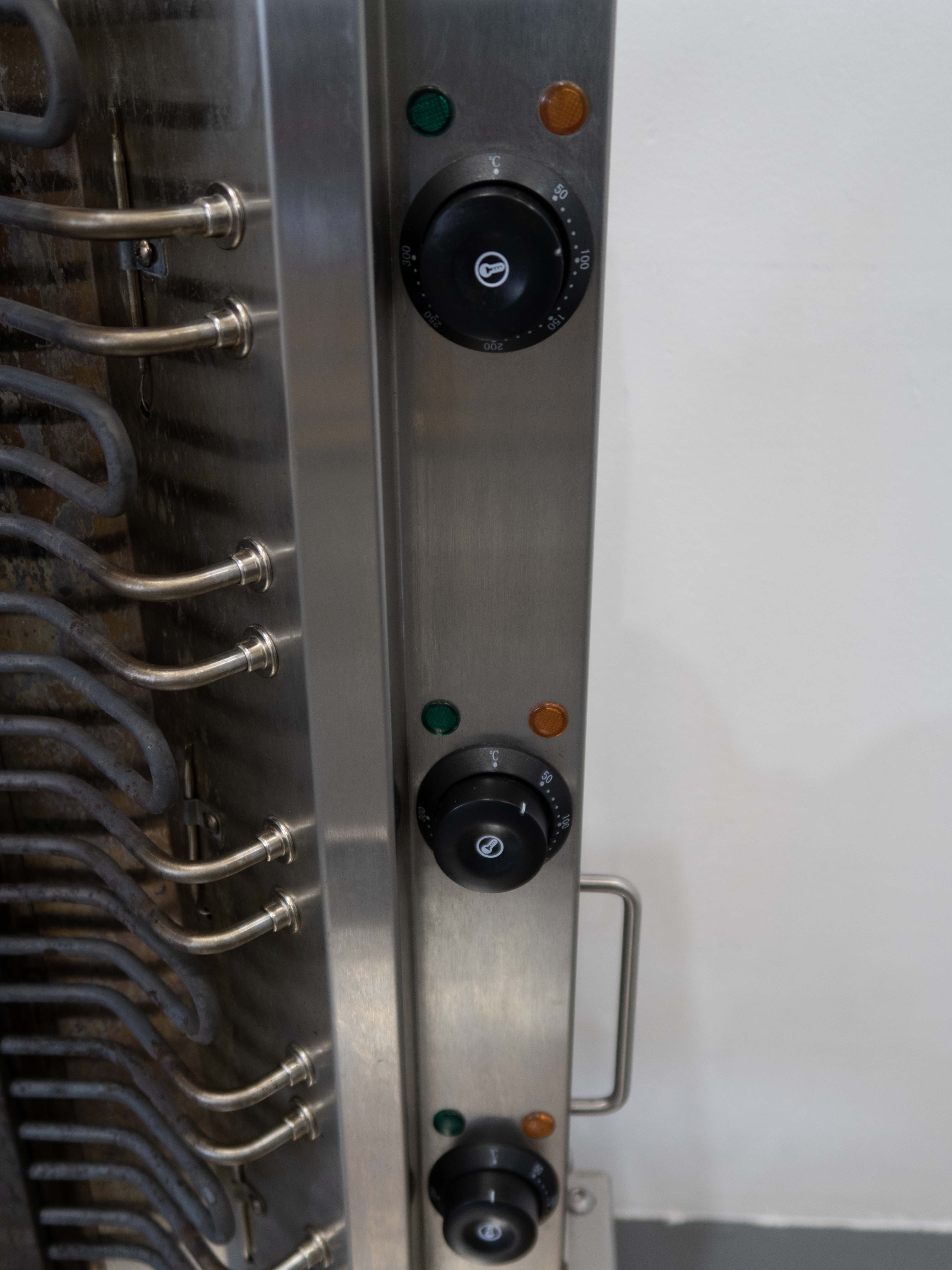 Flamemaster HES-E2 3 Burner Kebab Rotisserie - 776211