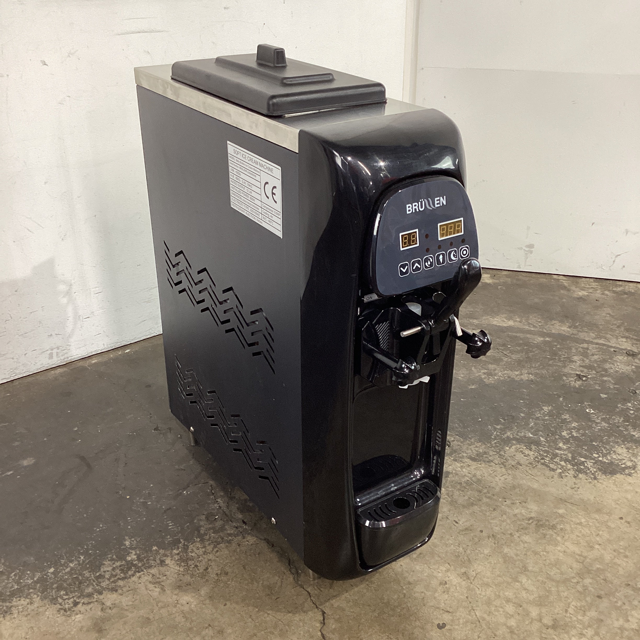 Brullen Baby Brullen Ice Cream Machine - 777387