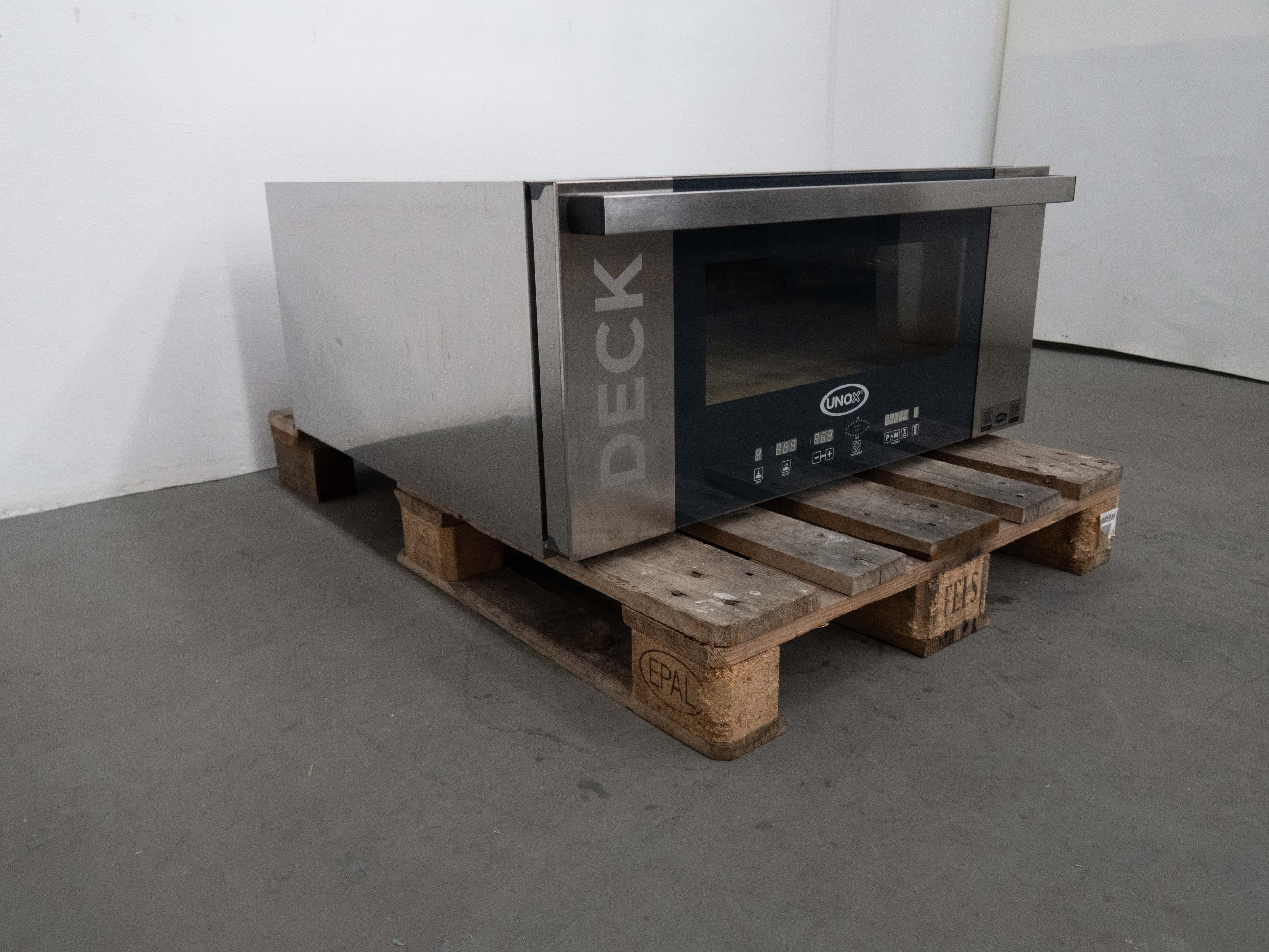 Unox XEBDC-01EU-D 1 Tray DeckTop Oven - 780120