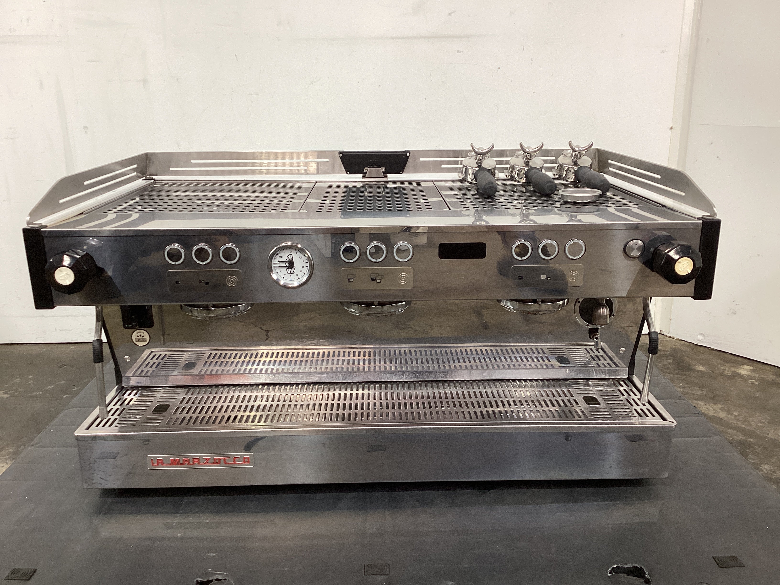 La Marzocco Linea PB 3AV 3 Group Coffee Machine - 786180