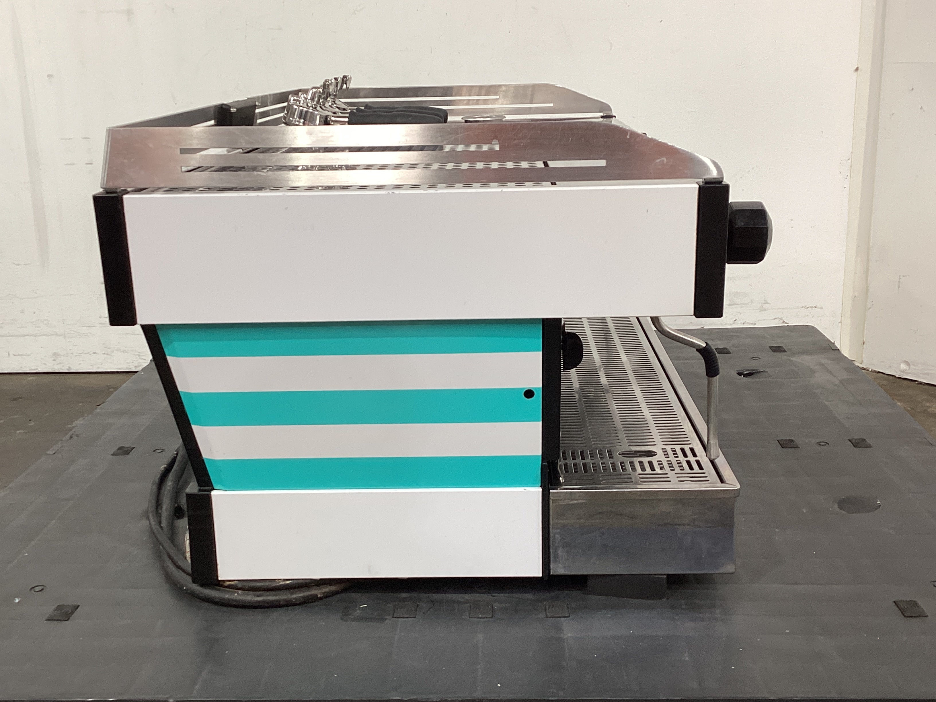 La Marzocco Linea PB 3AV 3 Group Coffee Machine - 786180