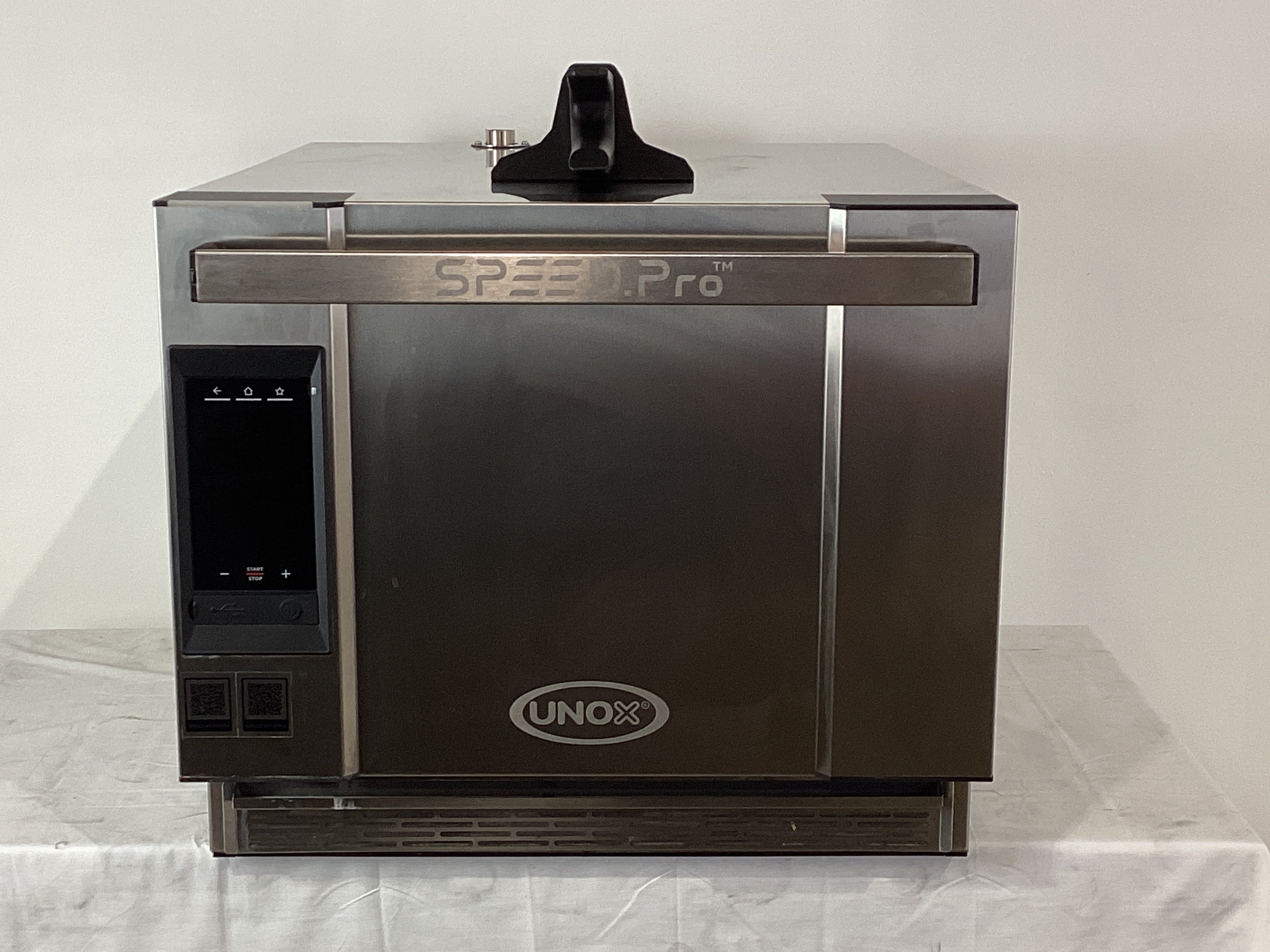 Unox XESW-03HS-MDDN Speed Oven - 786502