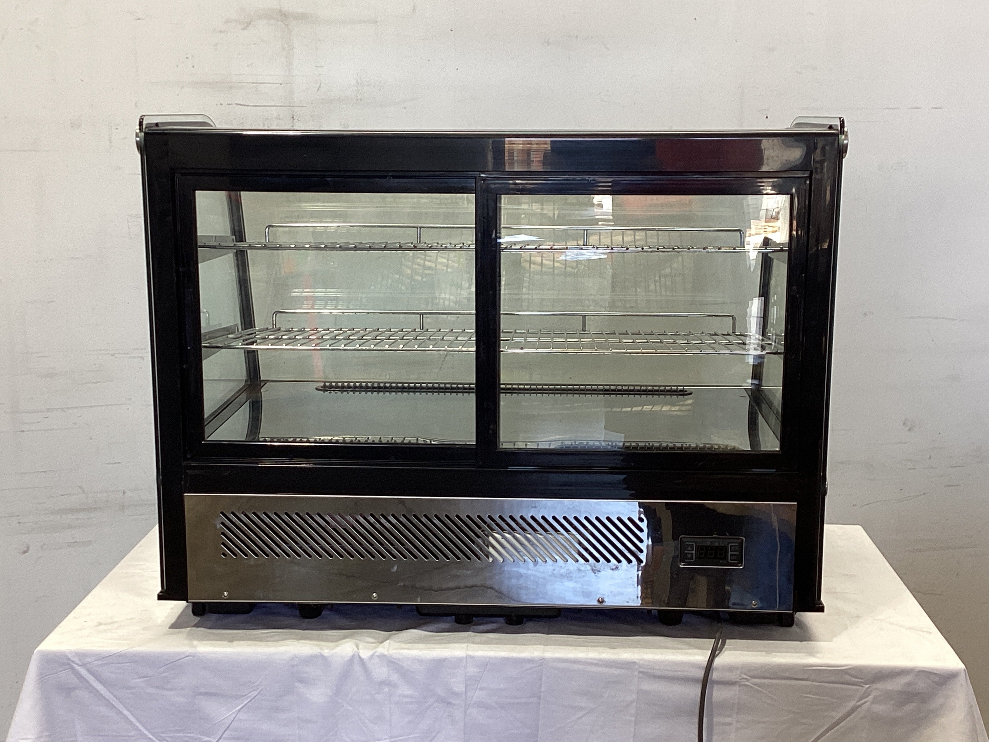 Polar CD230-A-04 Cold Food Display - 788147