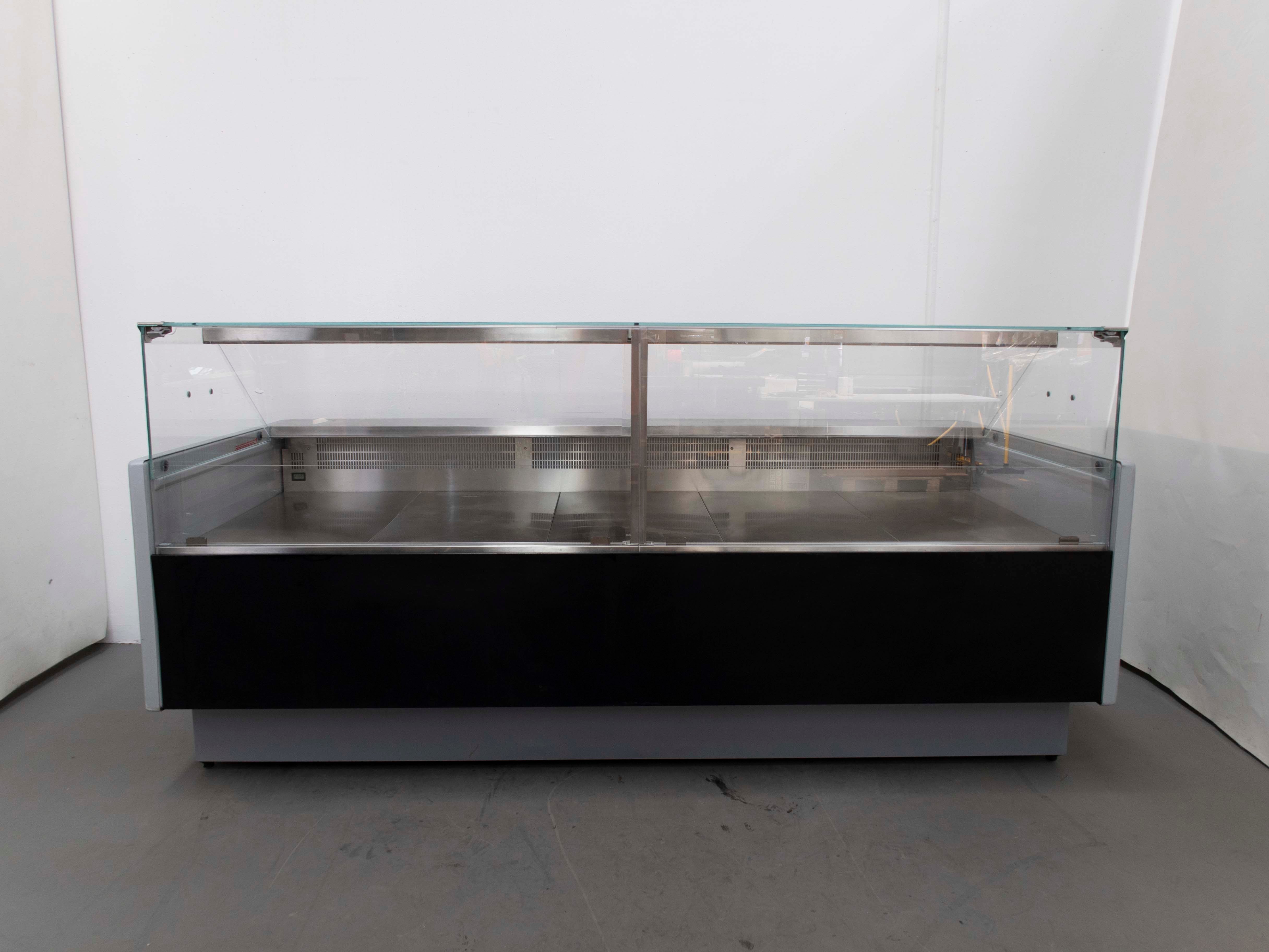 FED MR09250VVD Deli Display - 791454