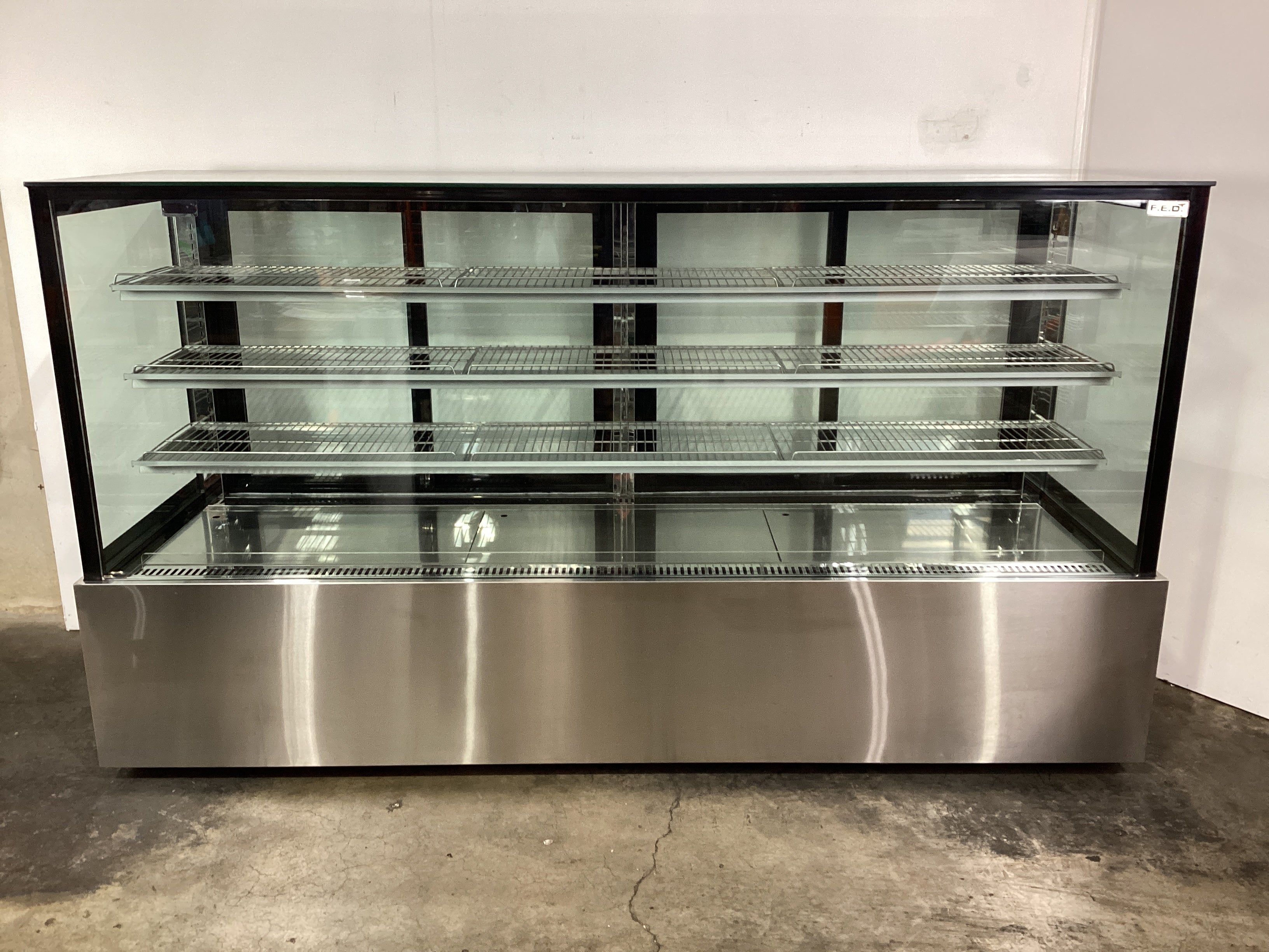Bonvue SL880V Glass Cold Display - 791958