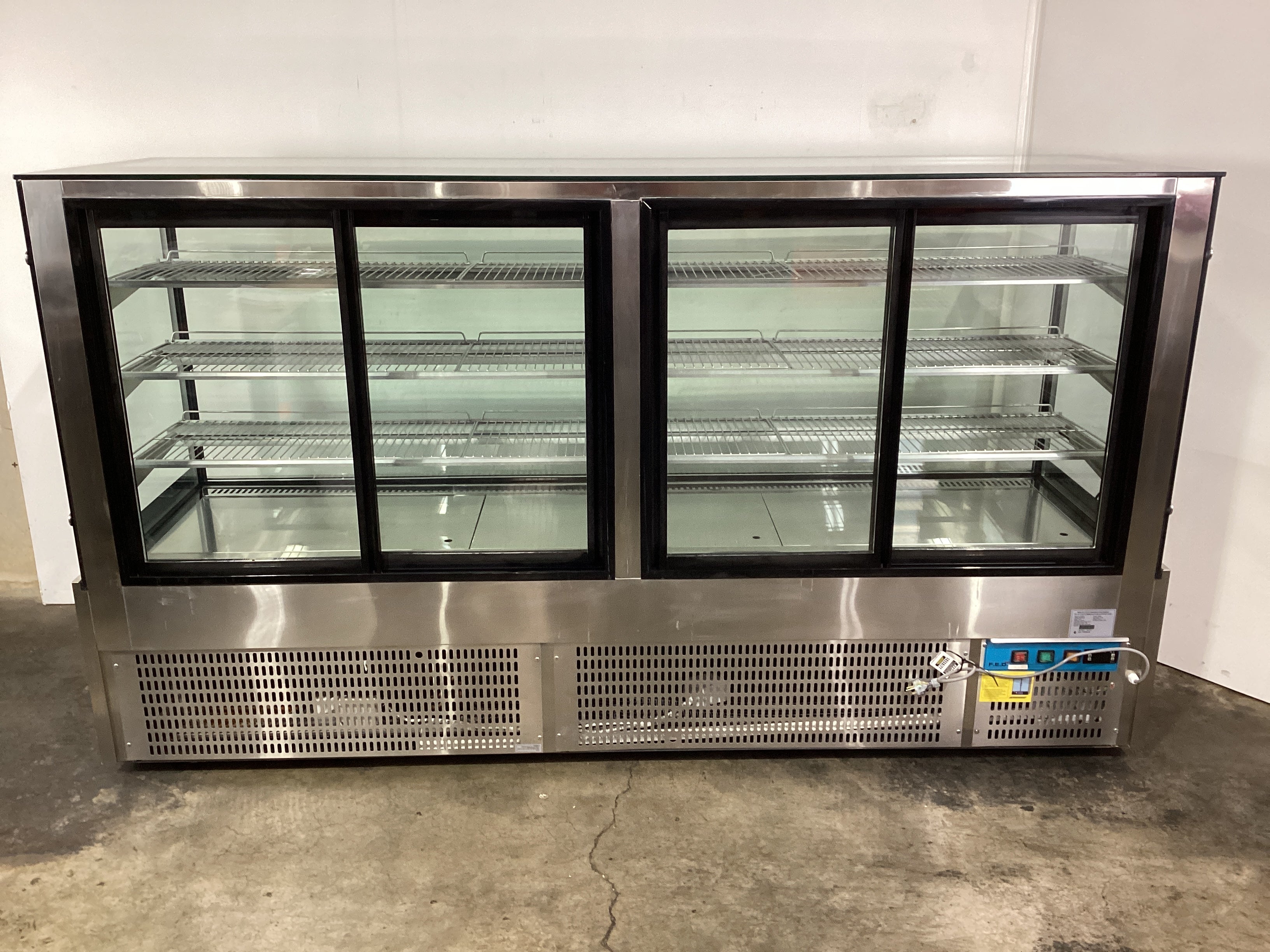 Bonvue SL880V Glass Cold Display - 791958