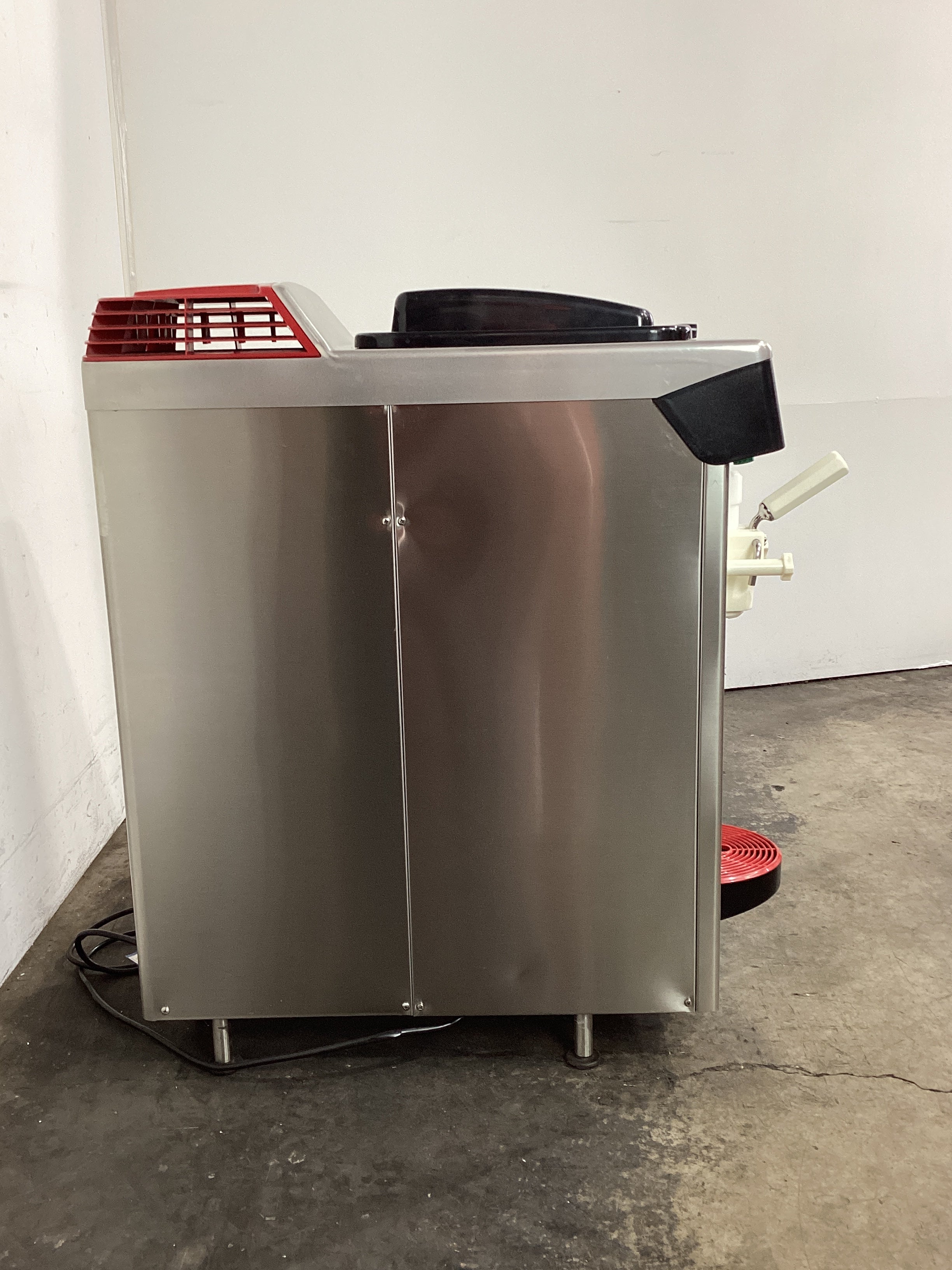 IceTeam 1927 G1 Ice Cream Machine - 794670