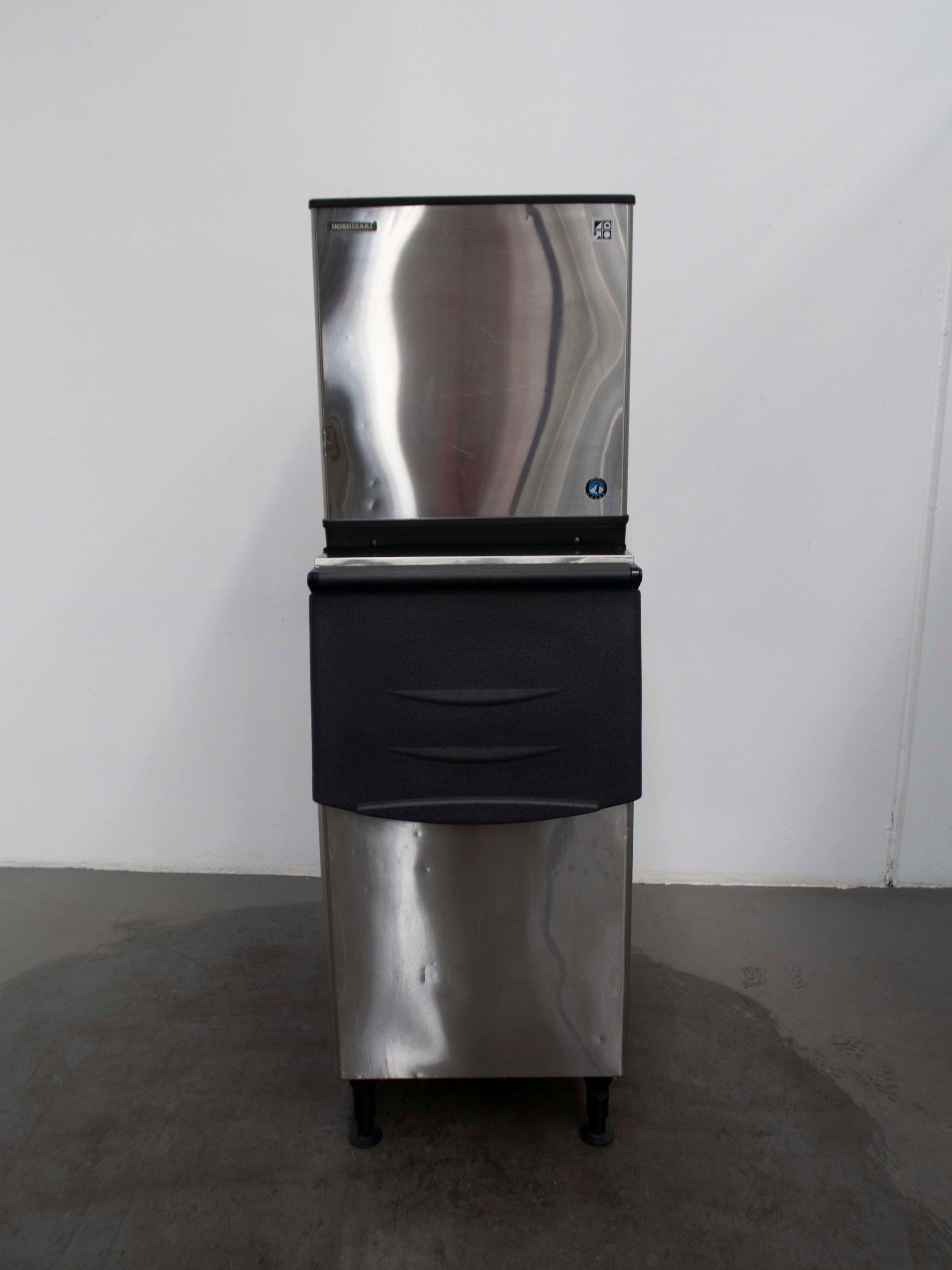 Hoshizaki KMD-201AB Ice Machine + Ice Bin - 795731