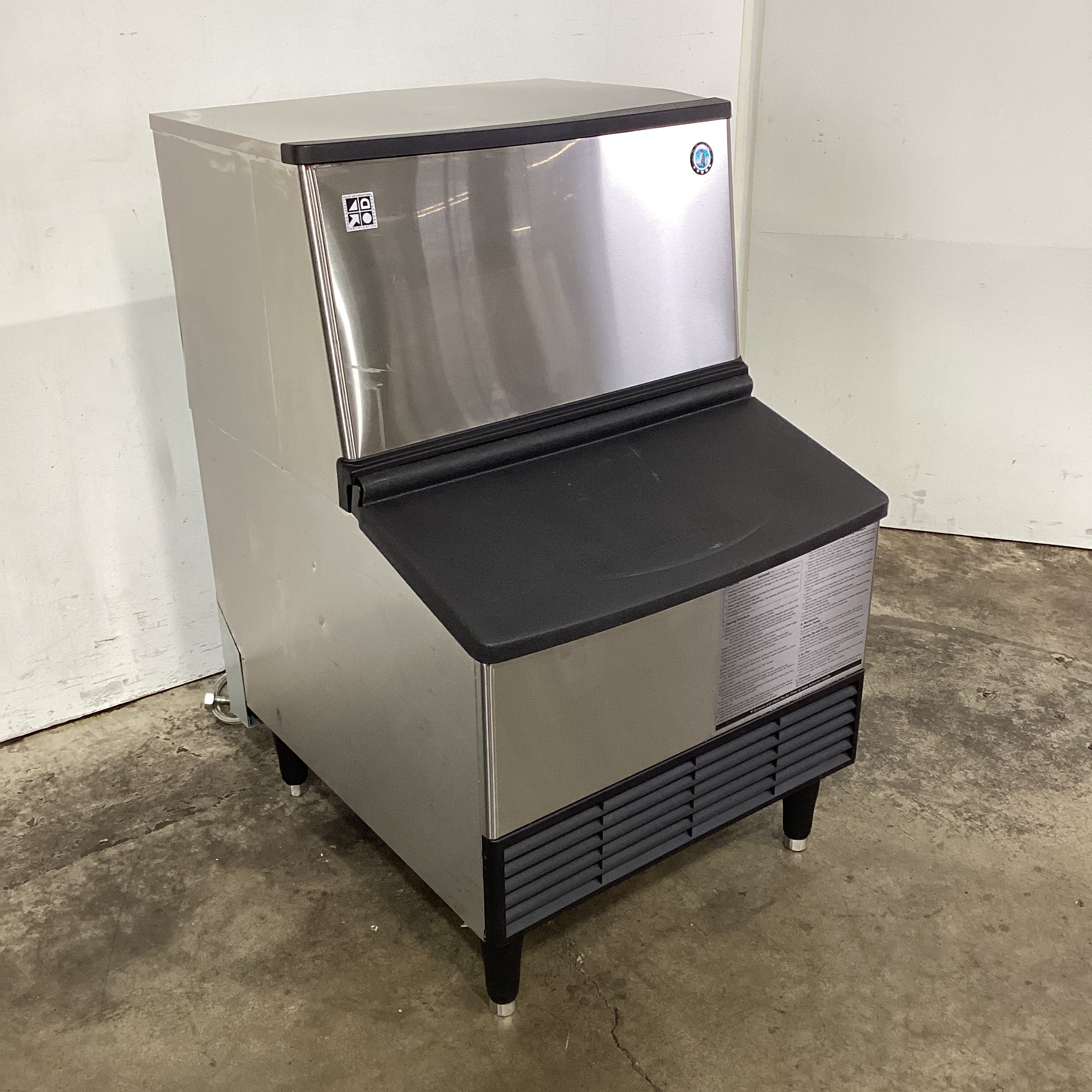 Hoshizaki KM-115B Ice Machine - 797250