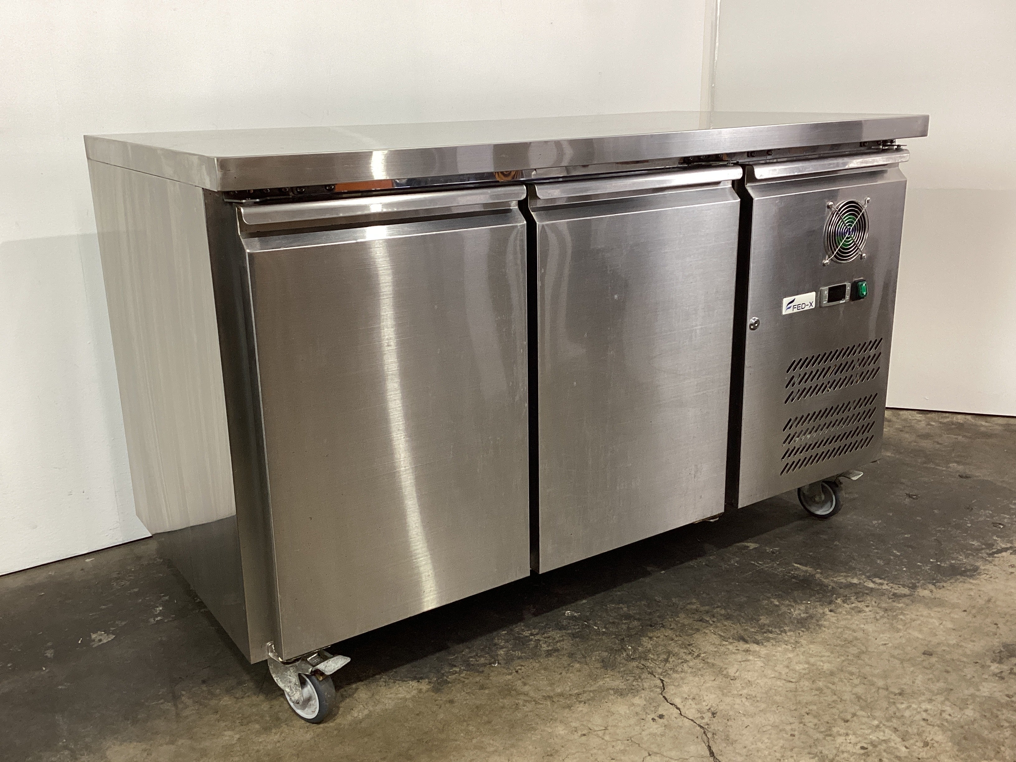 FED-X XUB7C13S2V Undercounter Fridge - 805551
