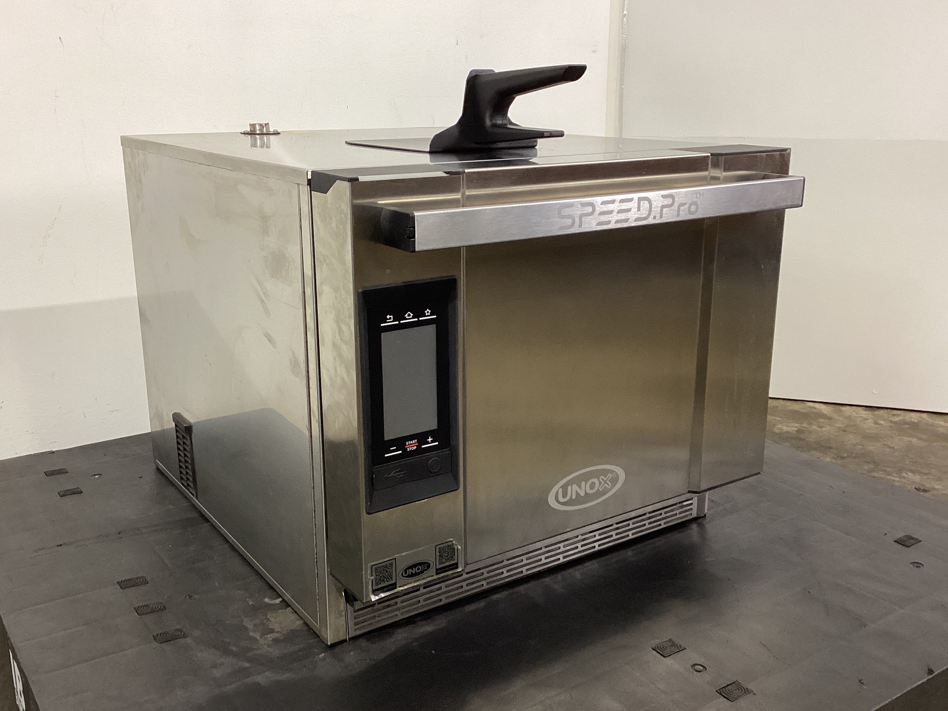 Unox XESW-03HS-EDDN Speed Oven - 806222