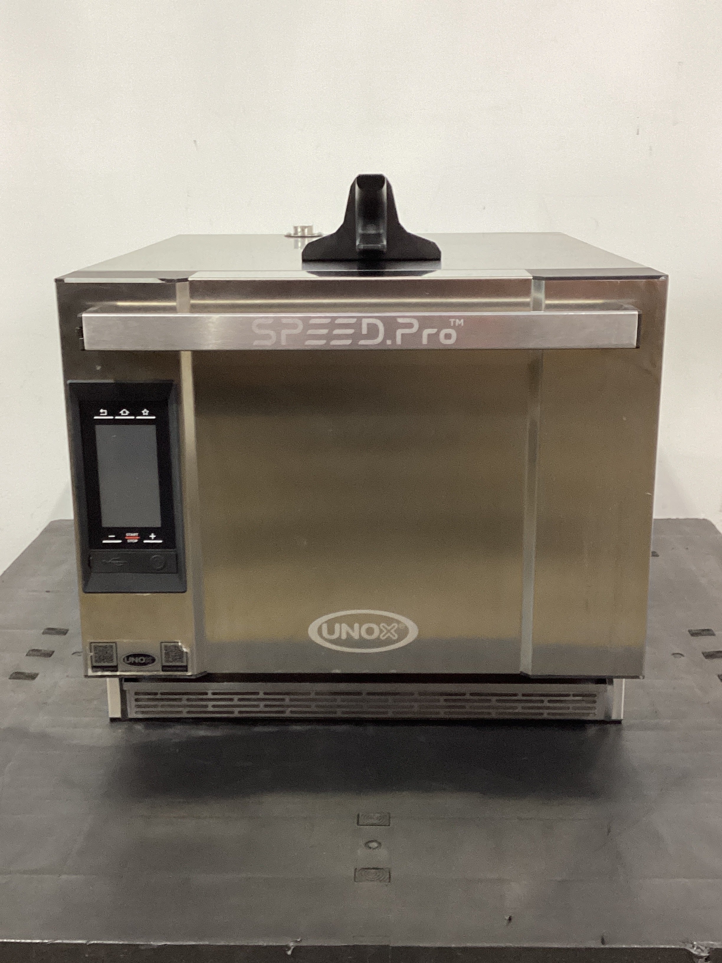 Unox XESW-03HS-EDDN Speed Oven - 806222