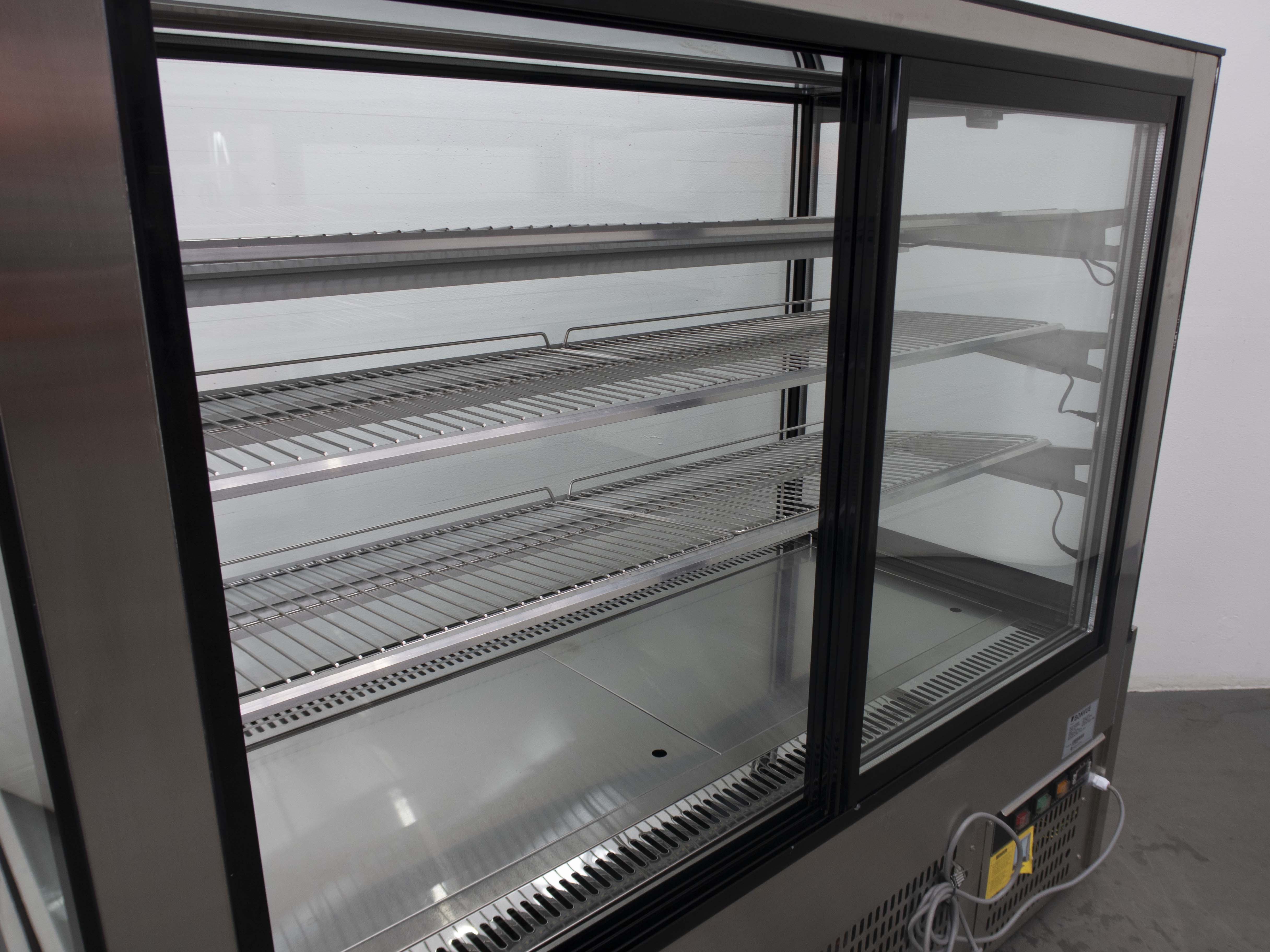 Bonvue SL850V Chilled Food Cake Display - 808007