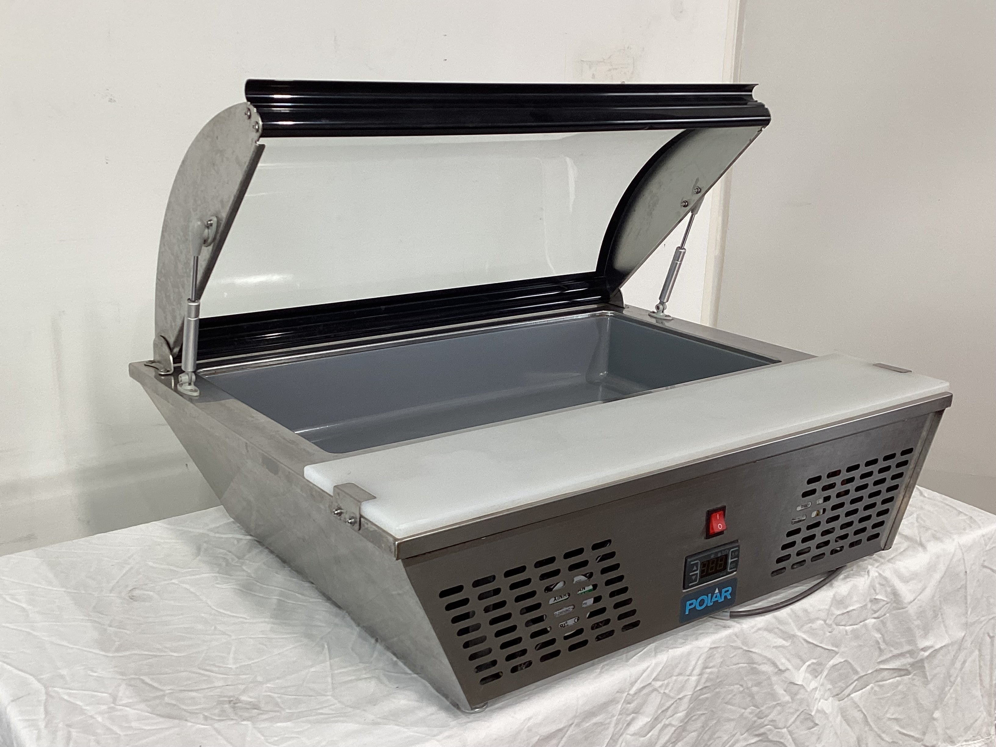 Polar GL178-A-03 Sandwich Prep Fridge - 808675