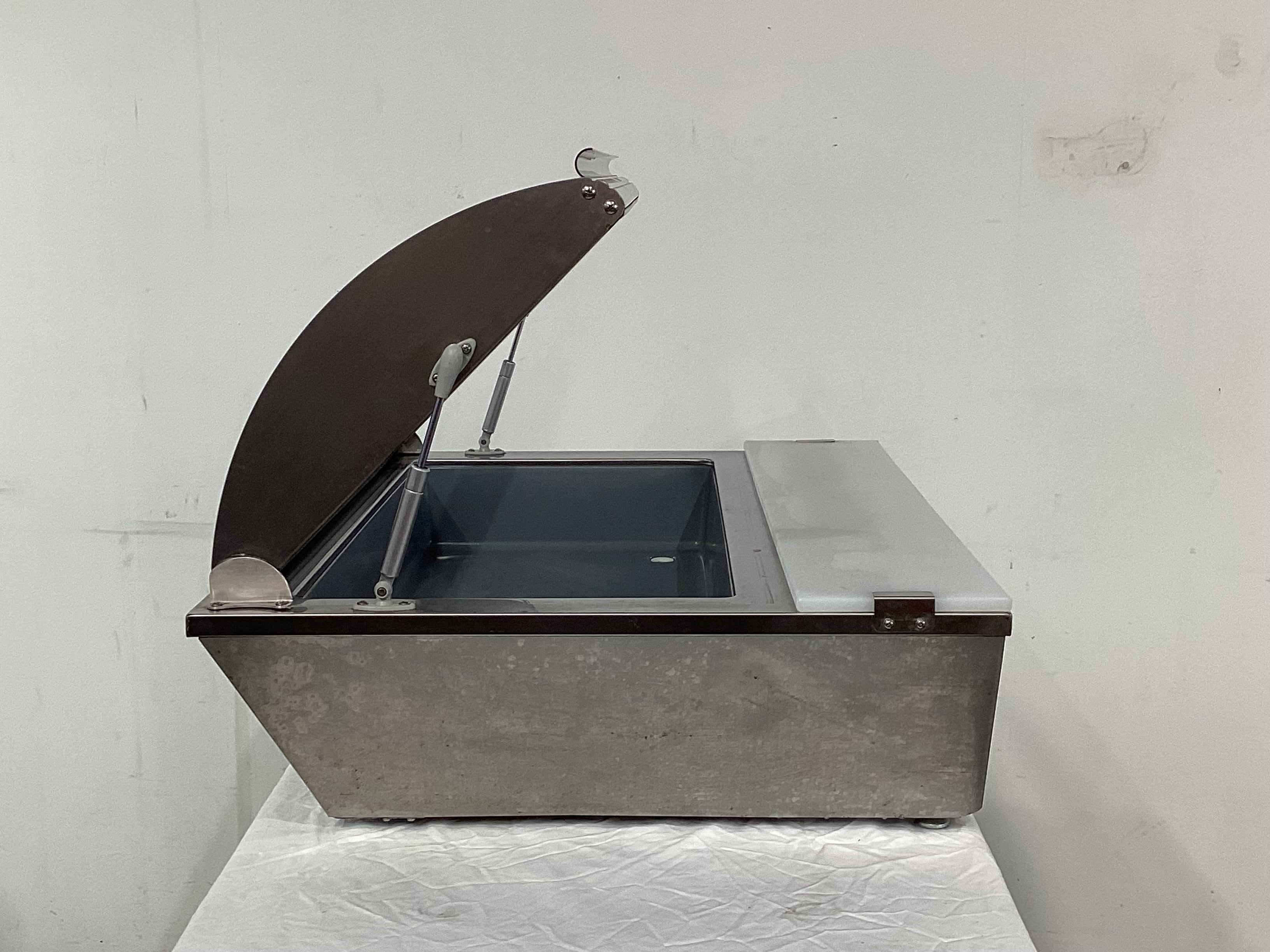 Polar GL178-A-03 Sandwich Prep Fridge - 808675