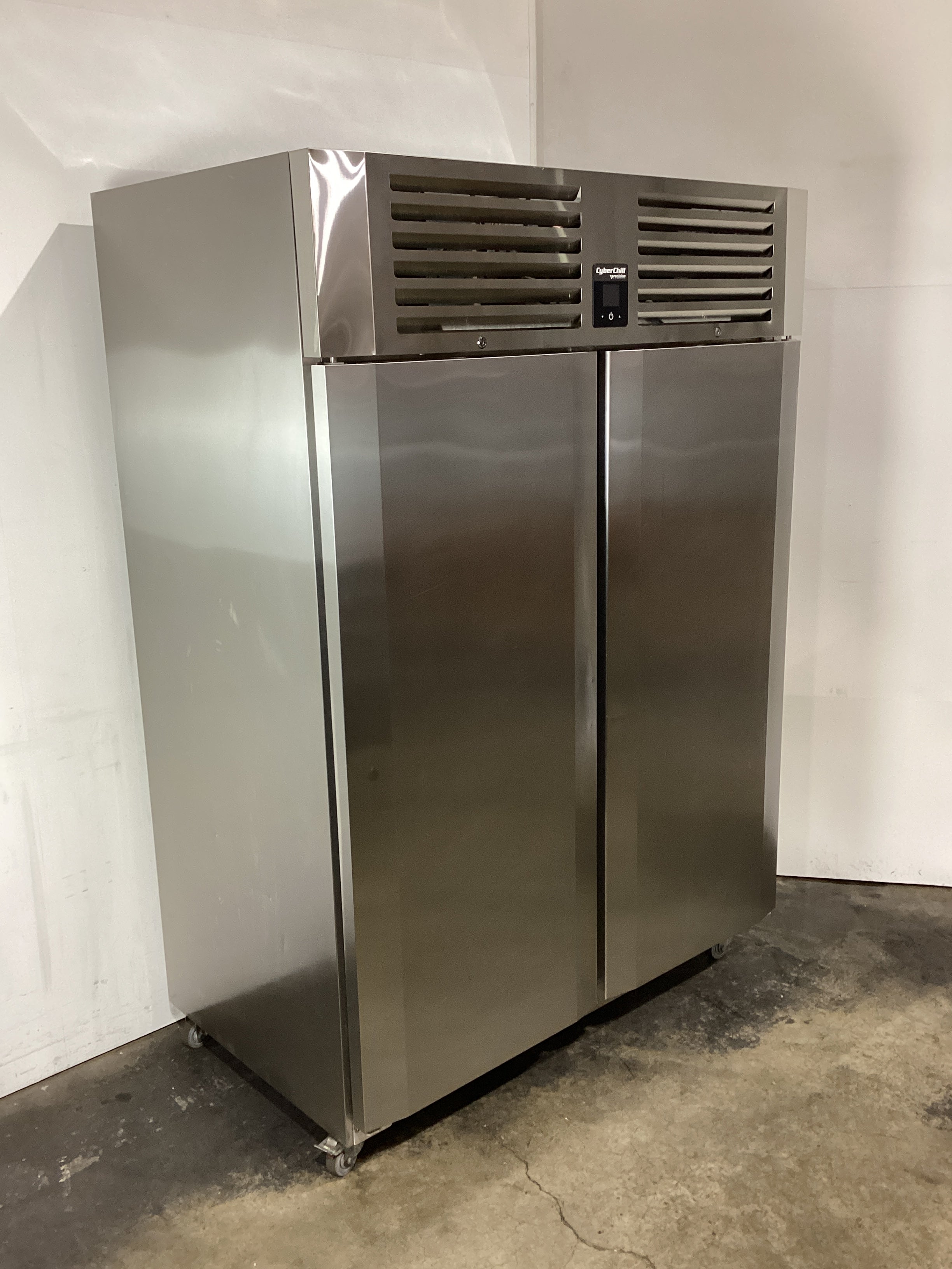 Cyberchill LPT1401 Upright Freezer - 809927