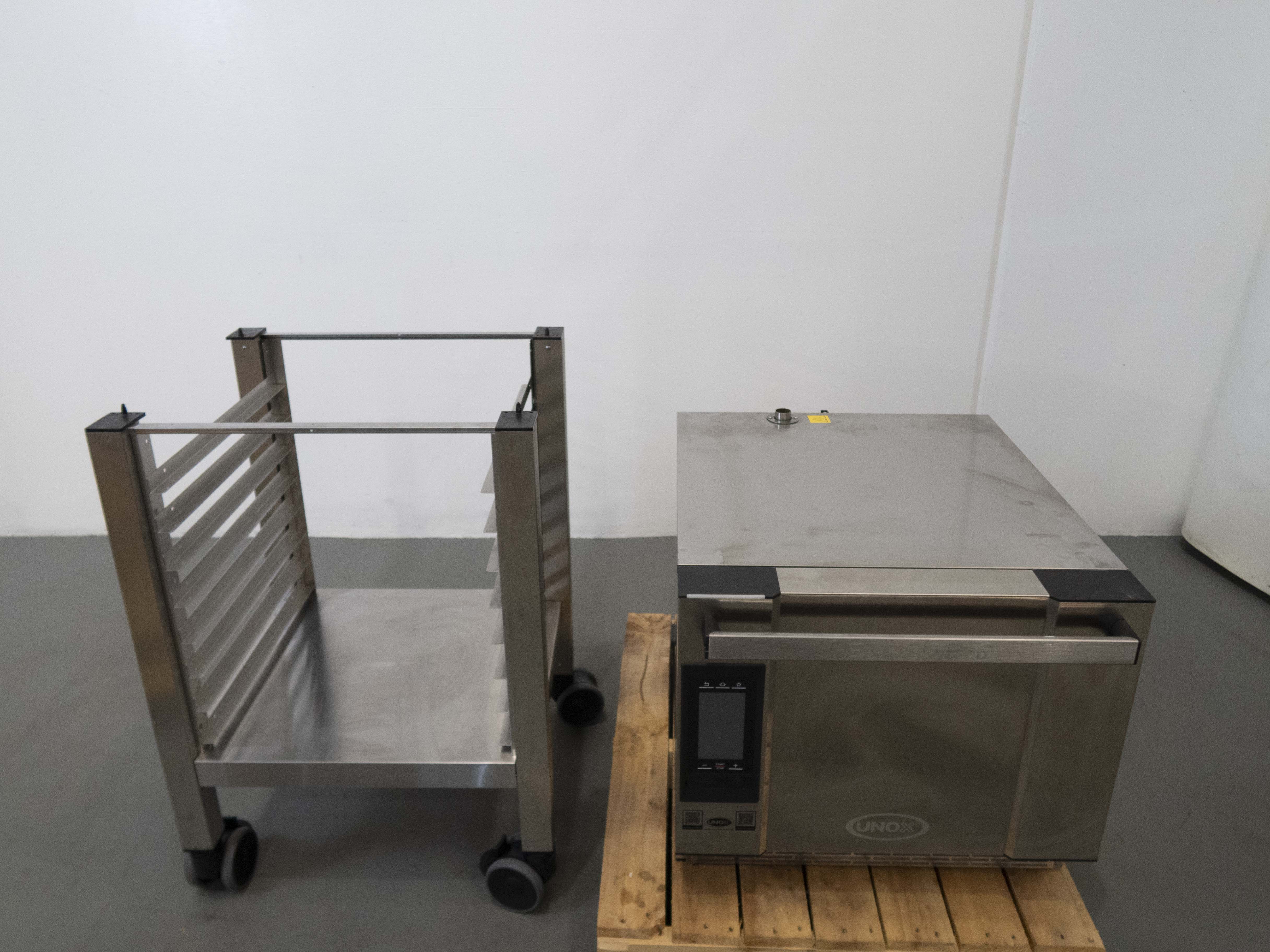 Unox XESW-03HS-MDDN Speed Oven - 811431