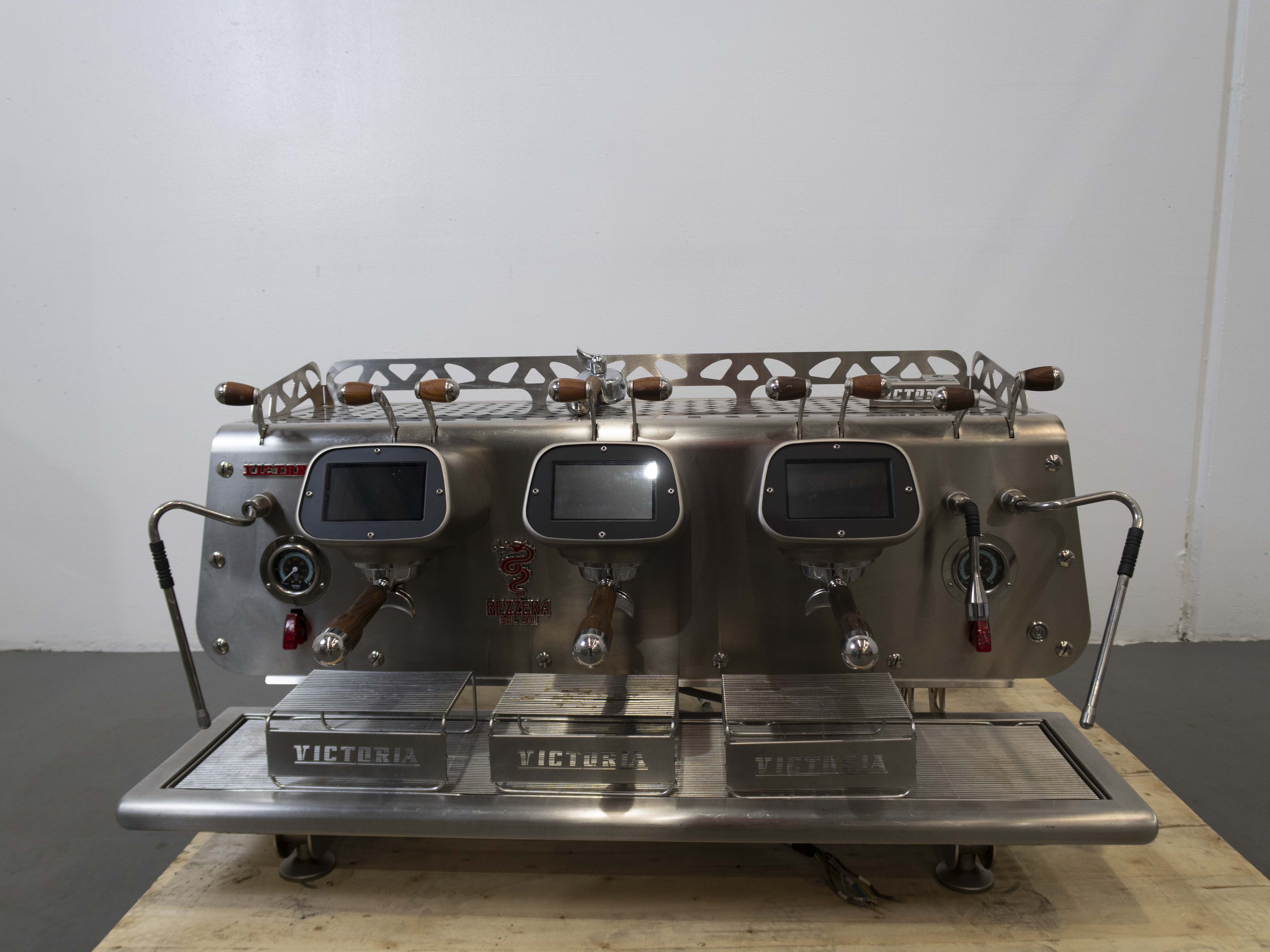 Bezzera Victoria De Brewing Profile 3 Group Coffee Machine - 811542