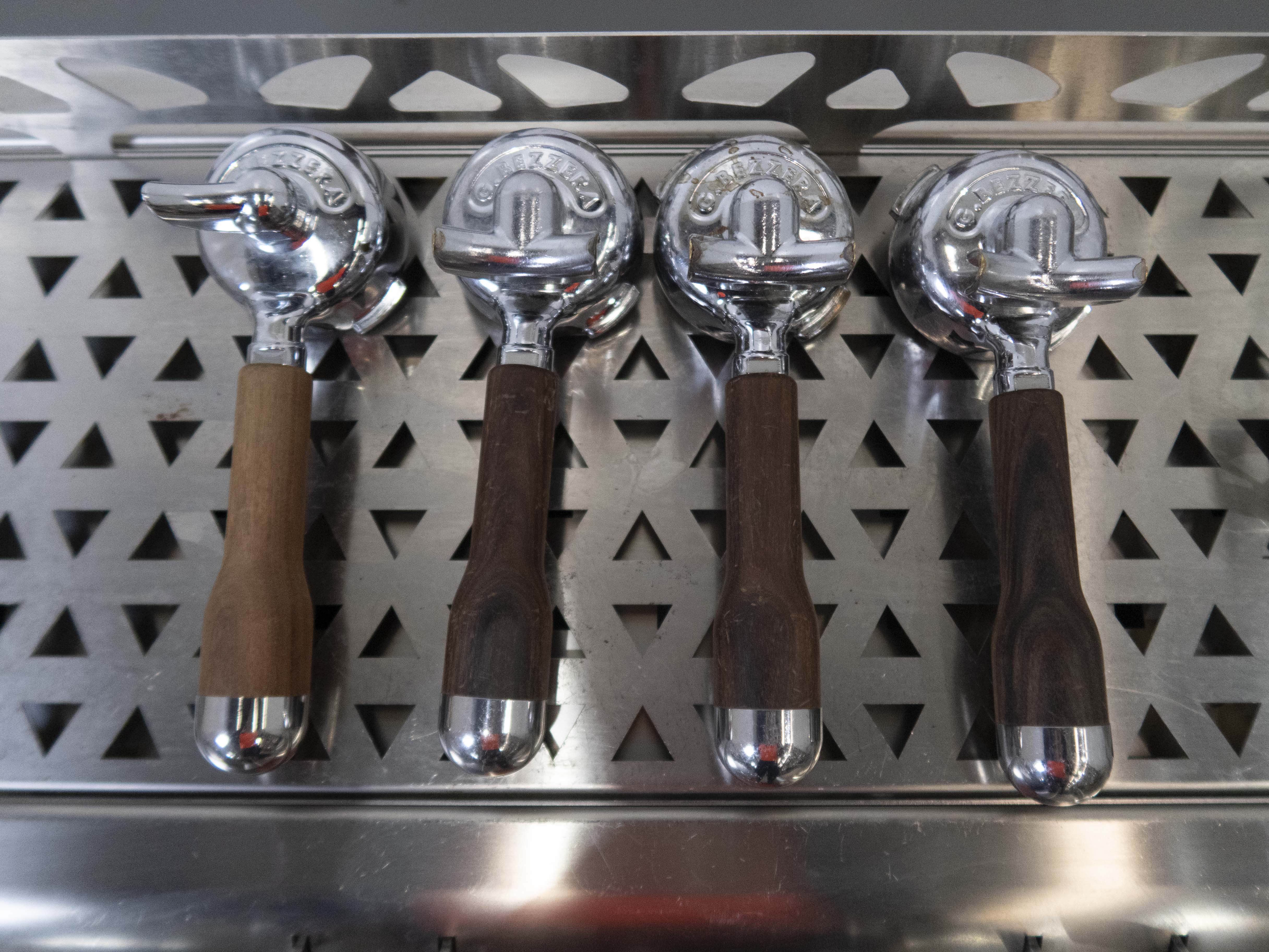 Bezzera Victoria De Brewing Profile 3 Group Coffee Machine - 811542