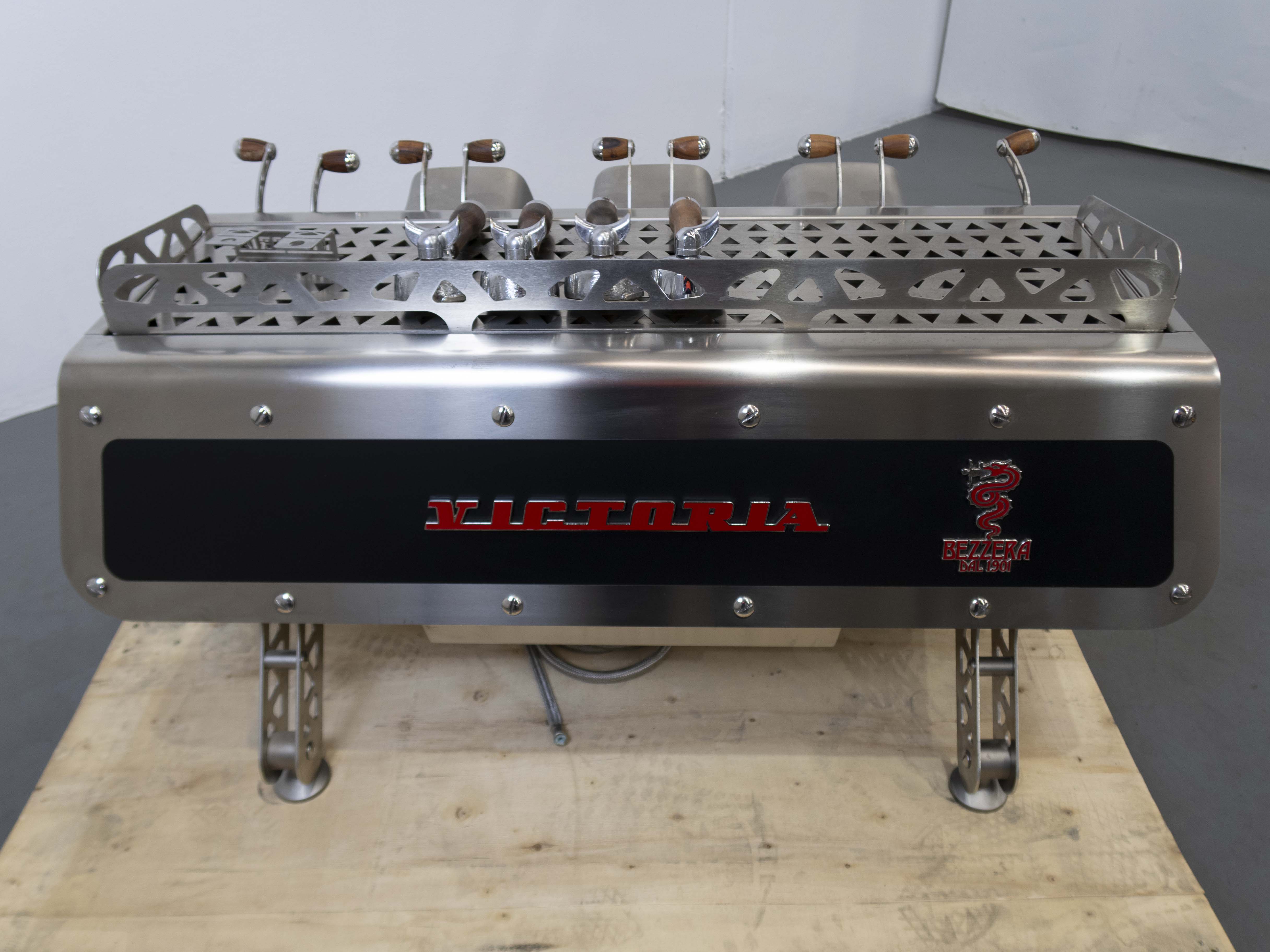 Bezzera Victoria De Brewing Profile 3 Group Coffee Machine - 811542