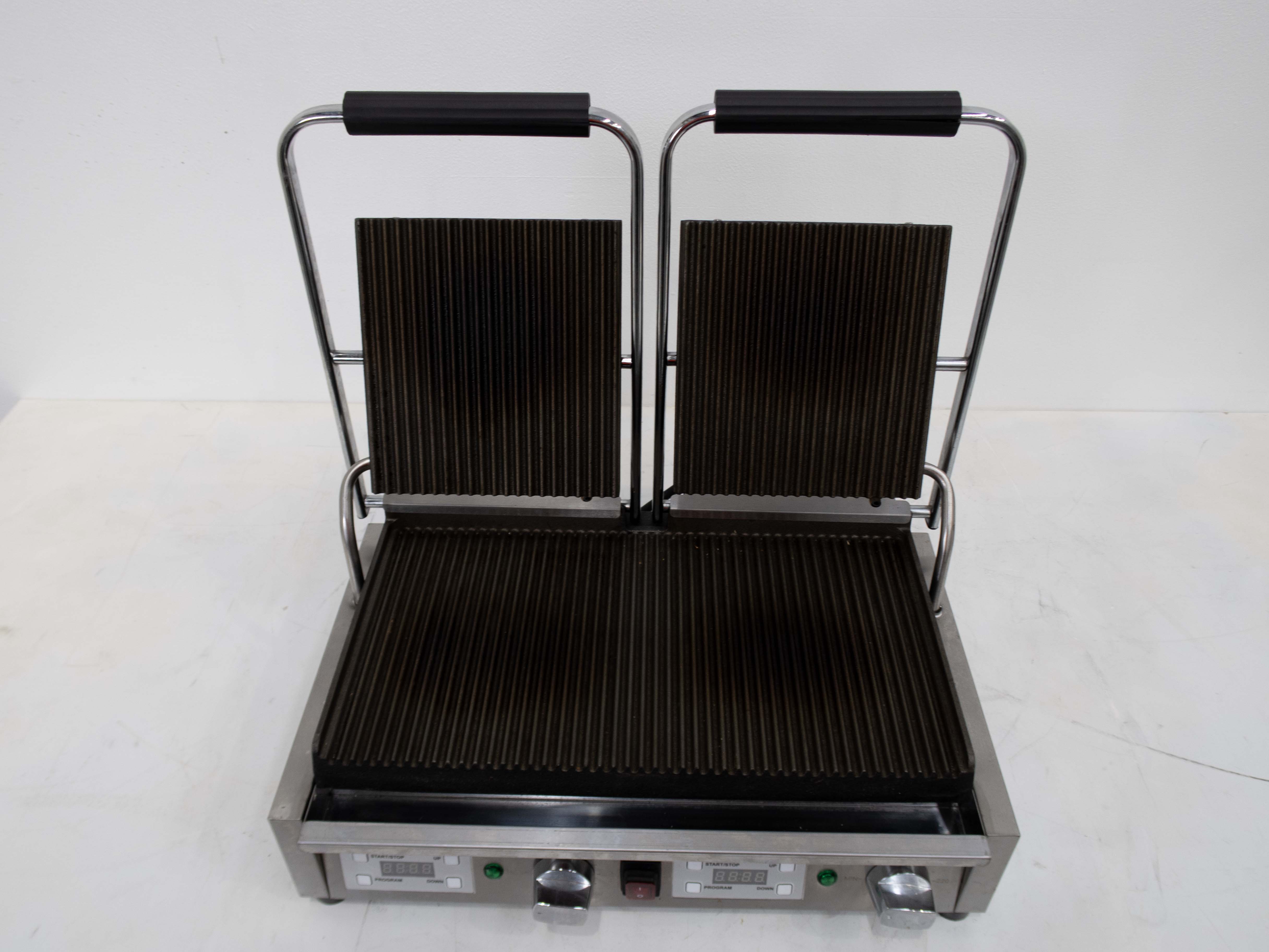 Apuro FC383-A-02 Contact Grill - 813852