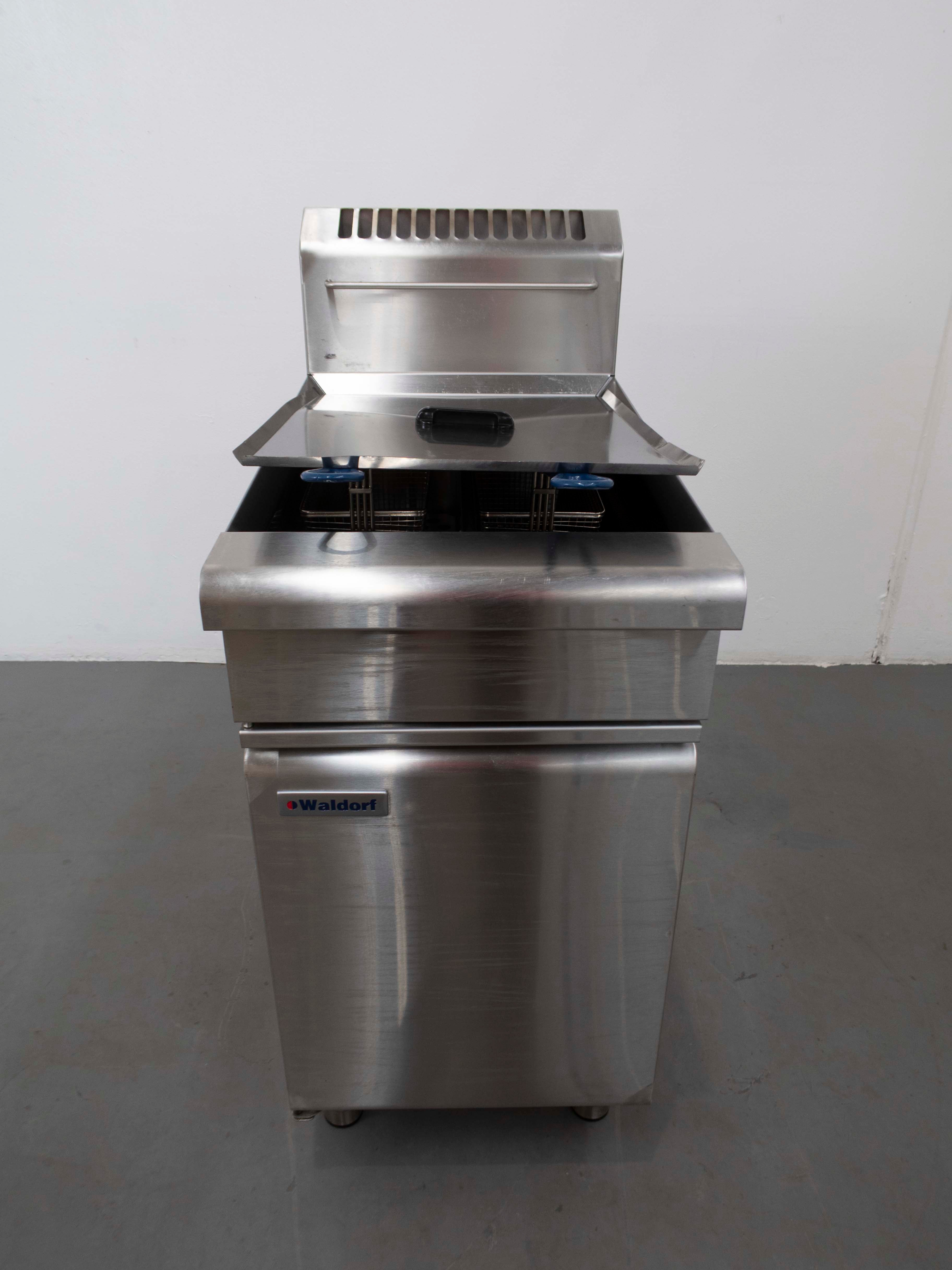 Waldorf FN8226G Split Pan Fryer