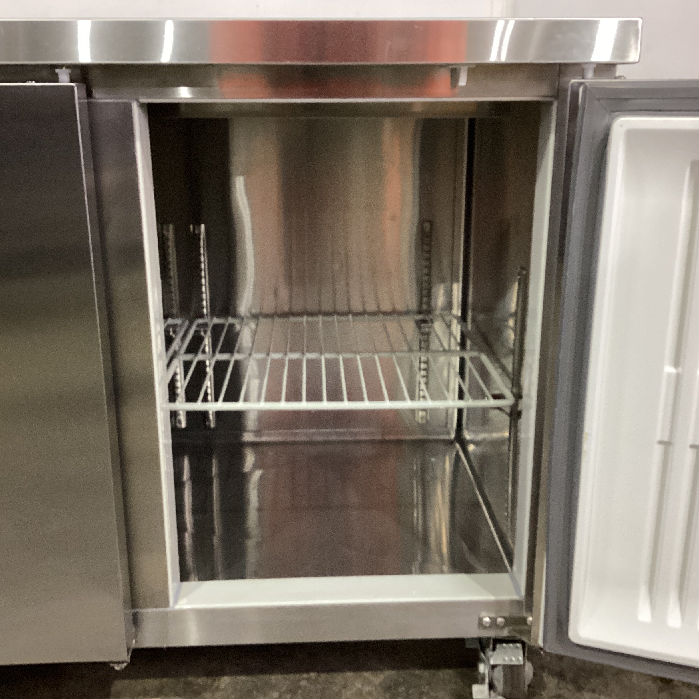 Wise AWRW-367L-F3 Undercounter Freezer - 818093