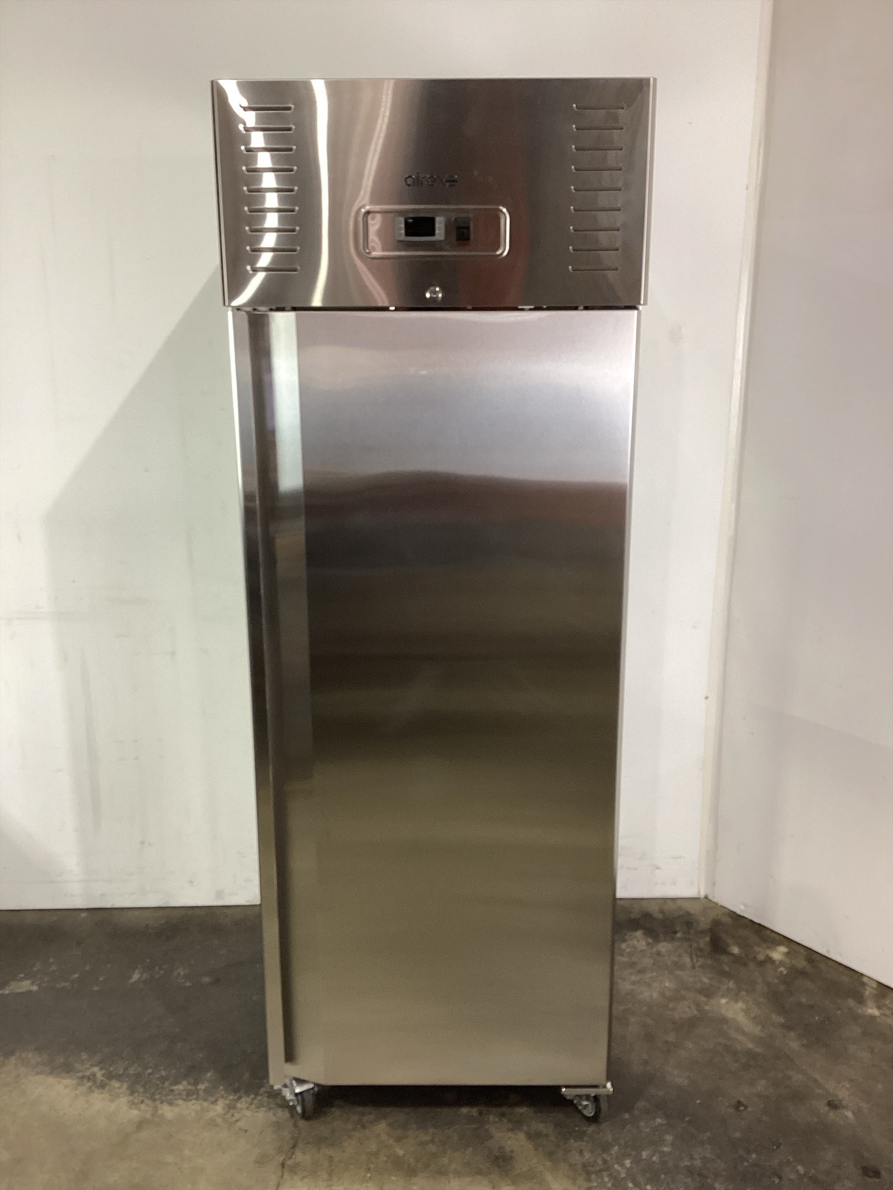 Airex AXR-URGN-1 B1 Upright Fridge - 818828