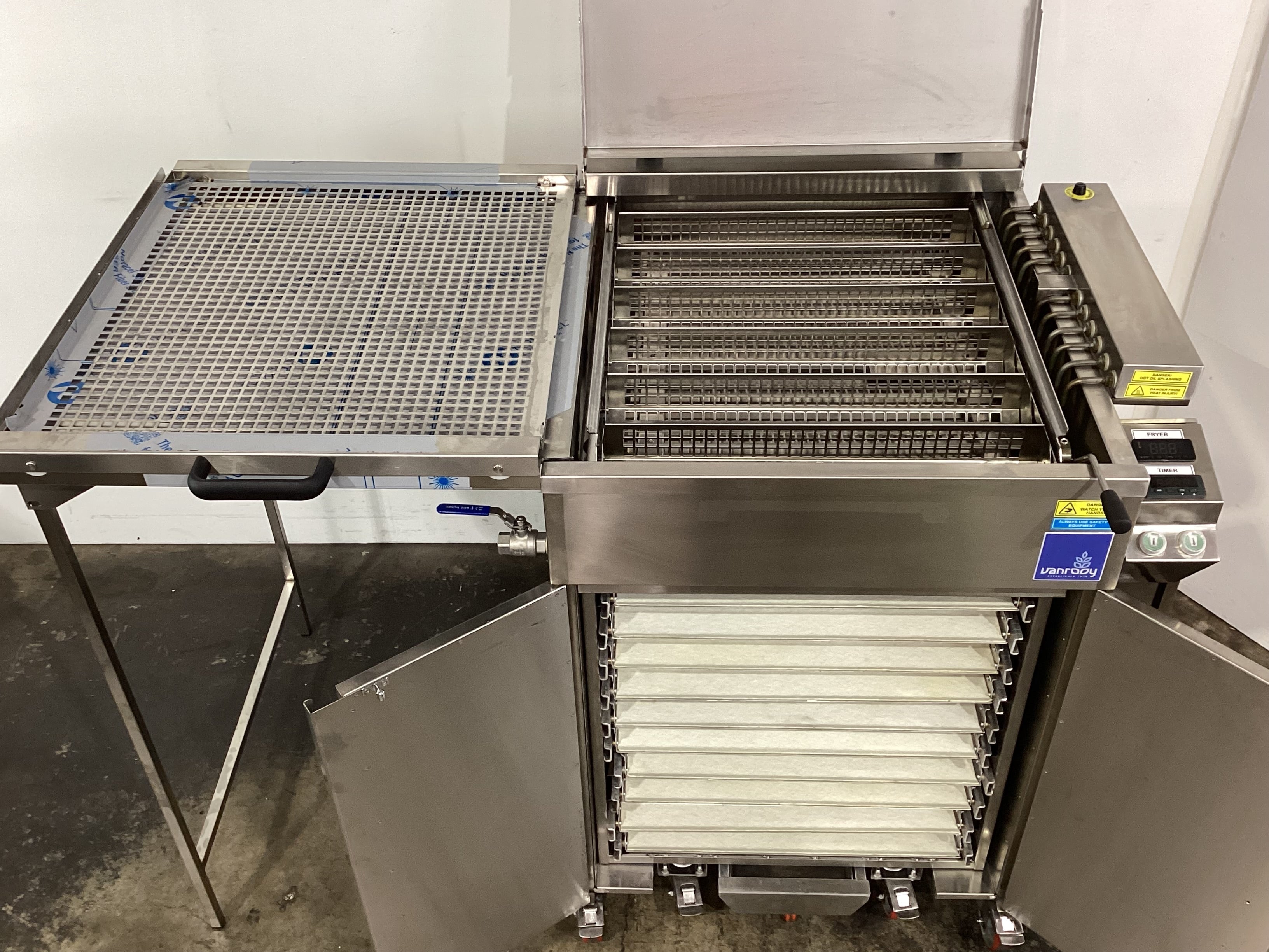 Izo FP-36K Donut Fryer