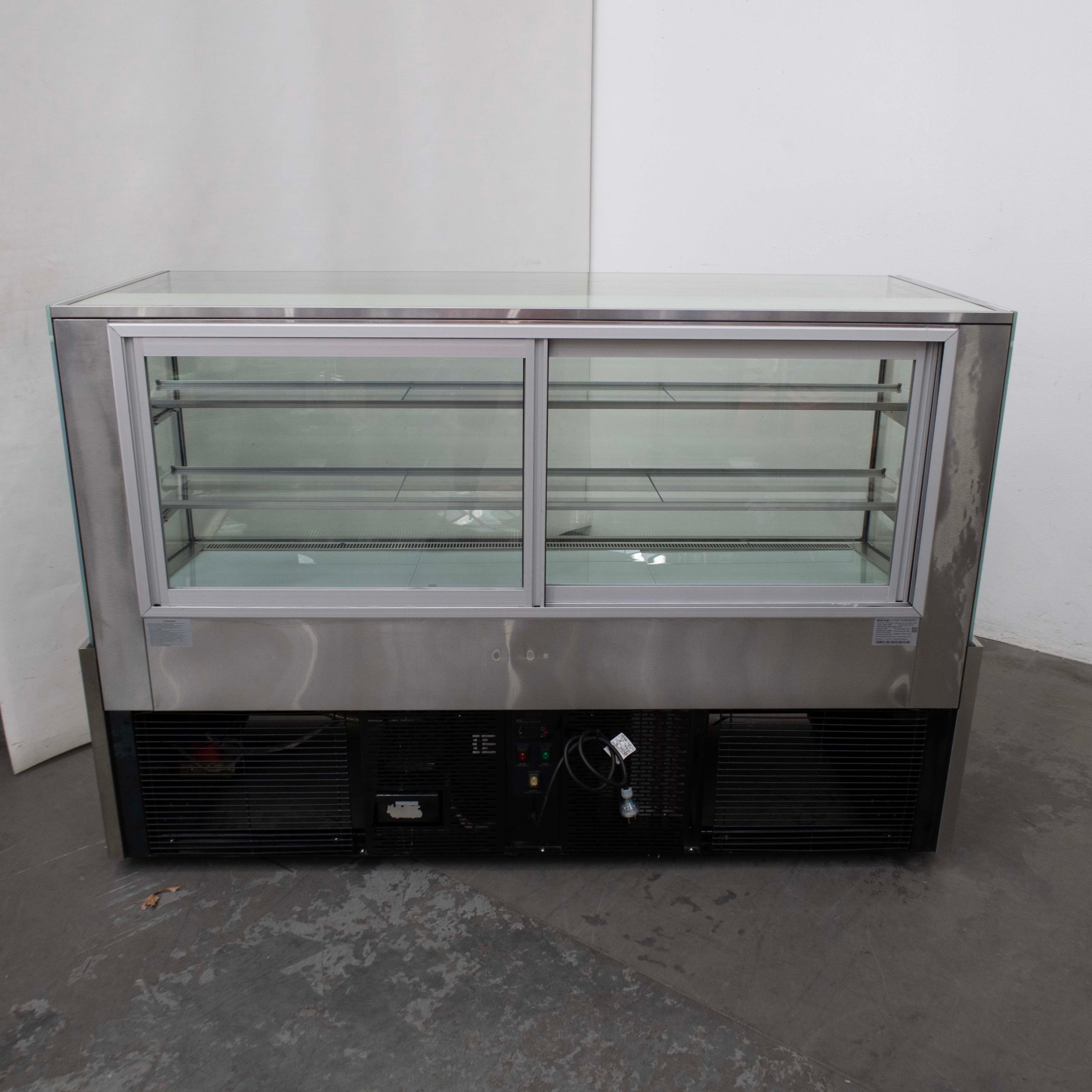 Wise AWRSC-1800S Refrigerated Display - 824344