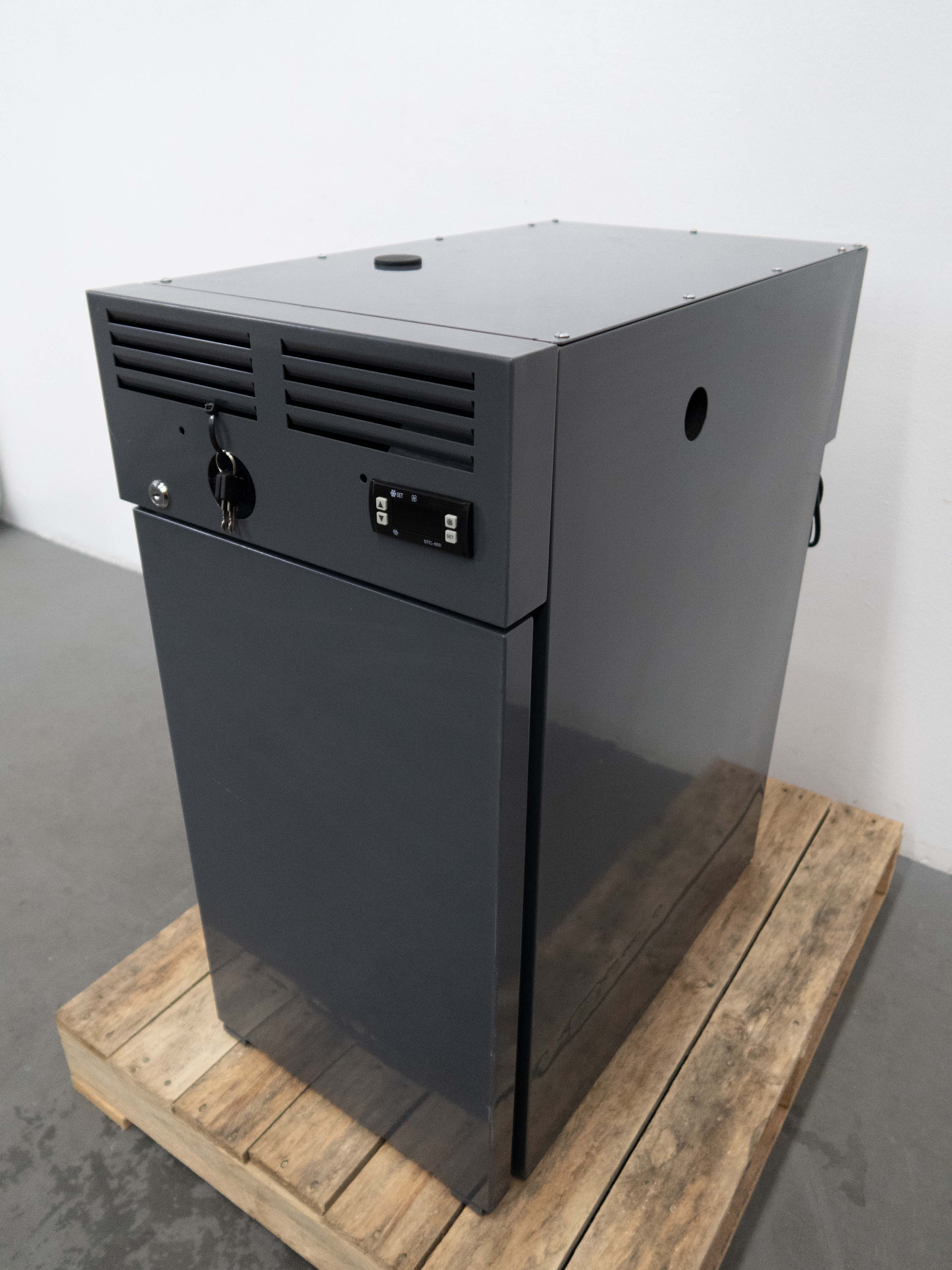 Hussmann TG100-BF Milk Bladder Refrigerator - 825338