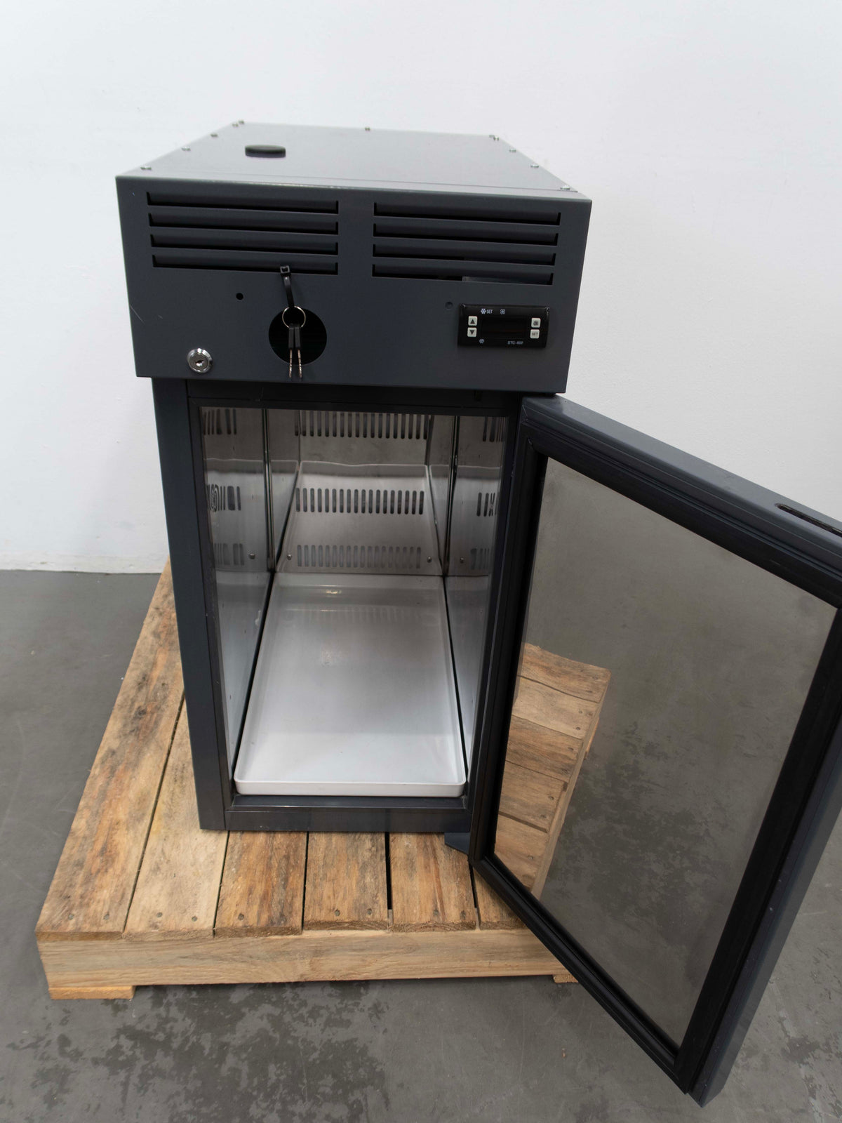 Hussmann TG100-BF Milk Bladder Refrigerator - 825338