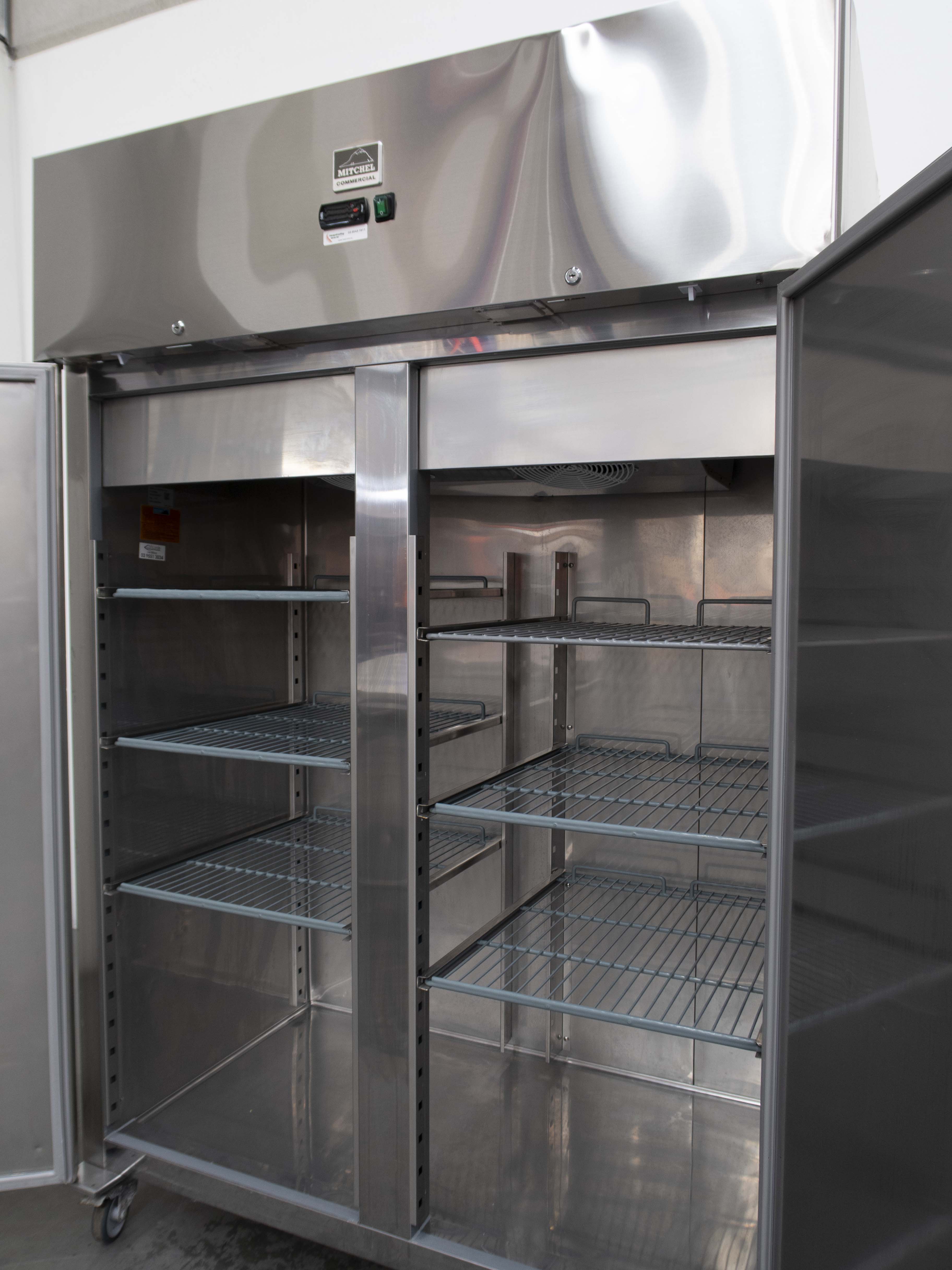 Mitchel F1170FDGN-TOP Upright Freezer - 825936