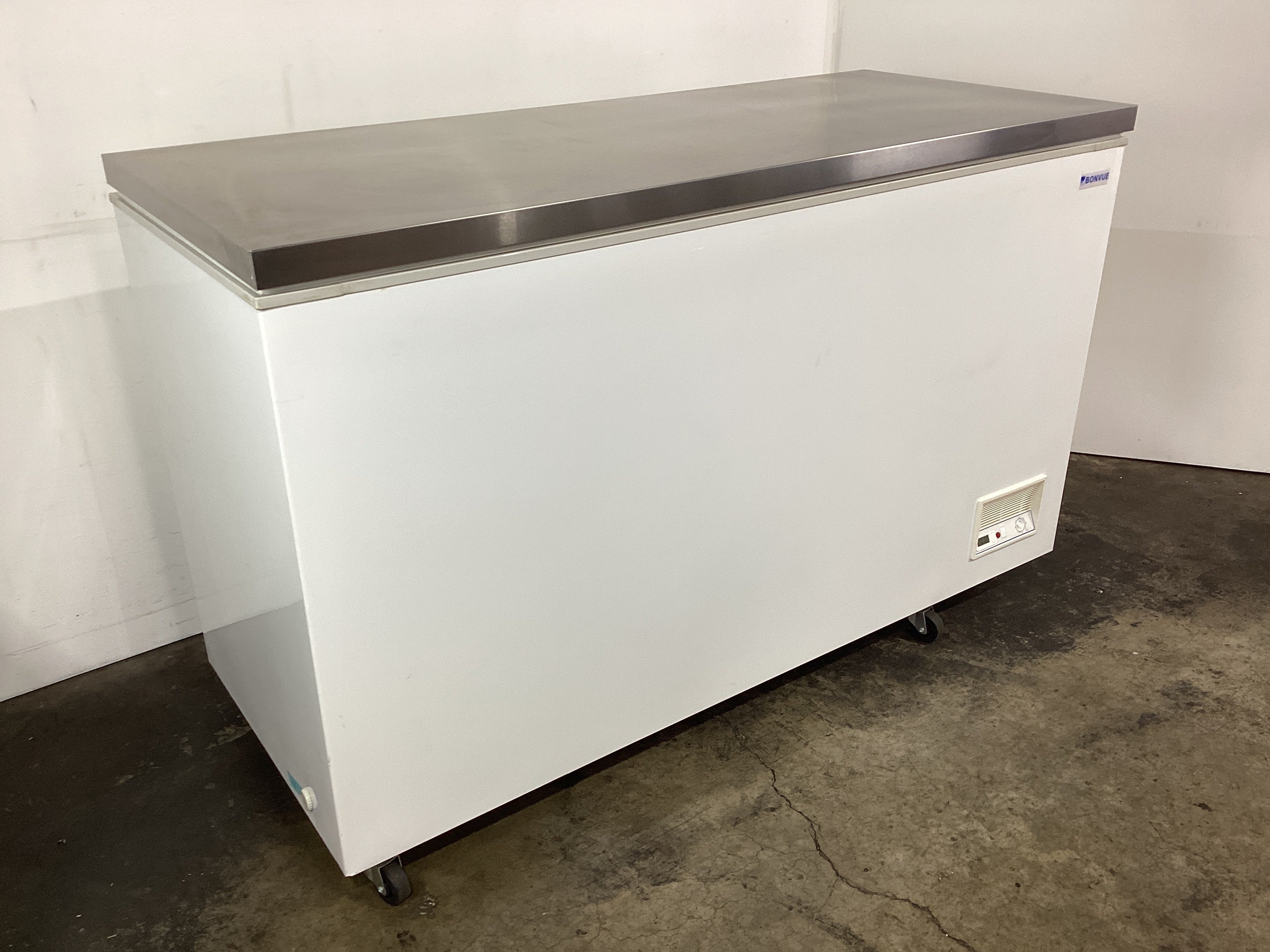 FED BD598F Chest Freezer - 828783