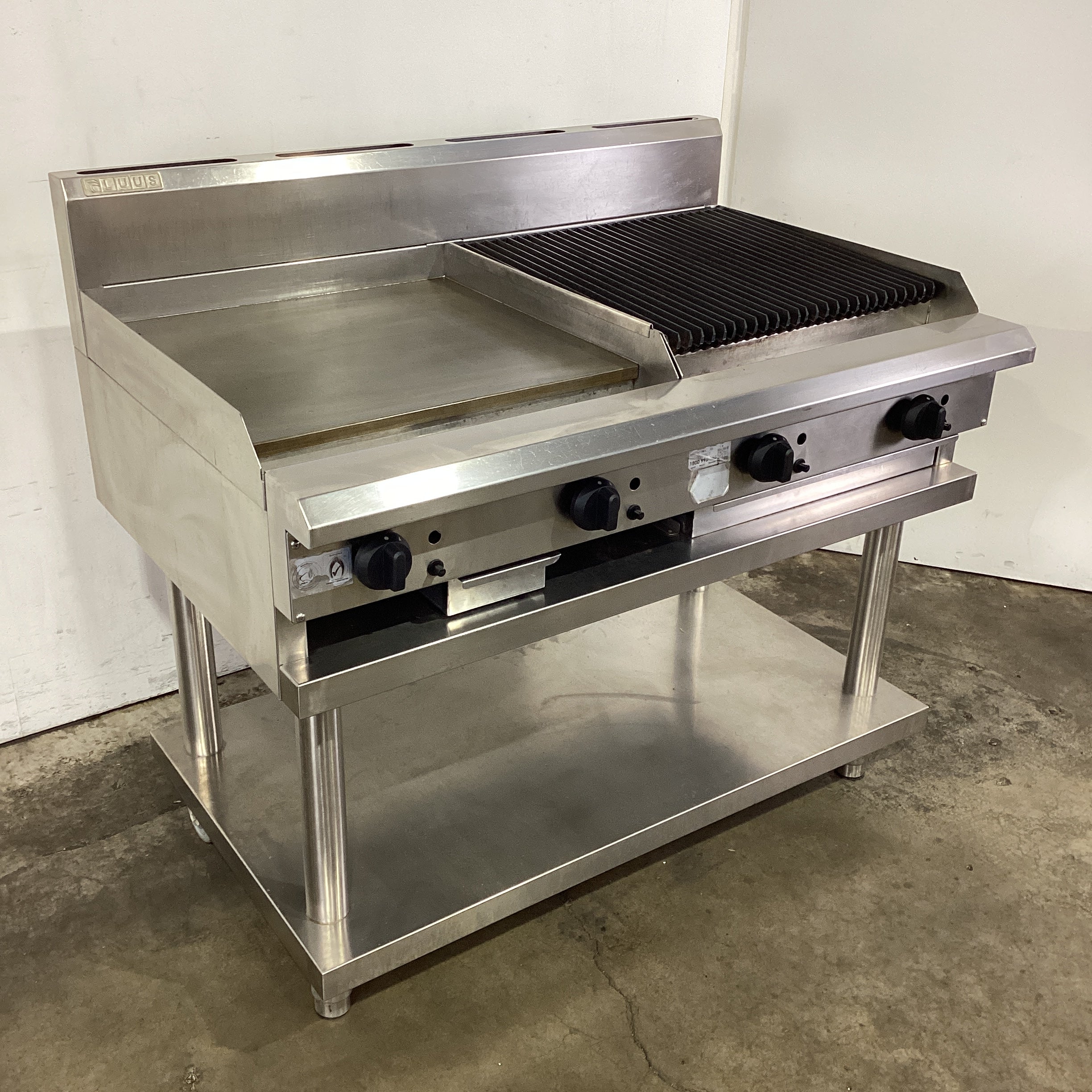 Luus CS-6P6C Griddle/Char Grill Combo - 830010