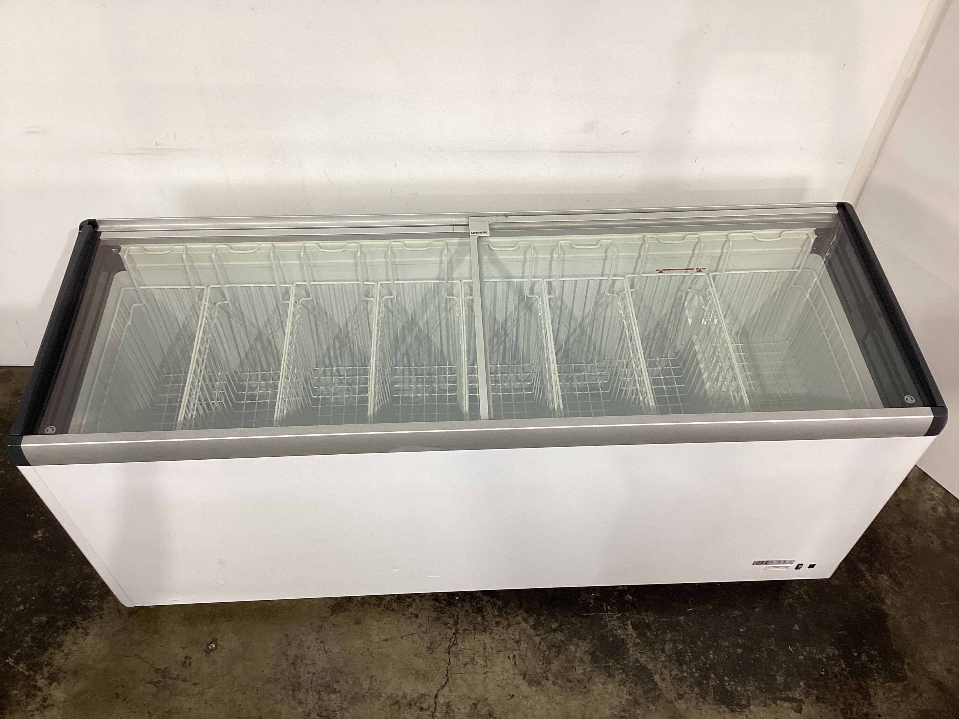 Liebherr EFE6052 Display Chest Freezer - 831260