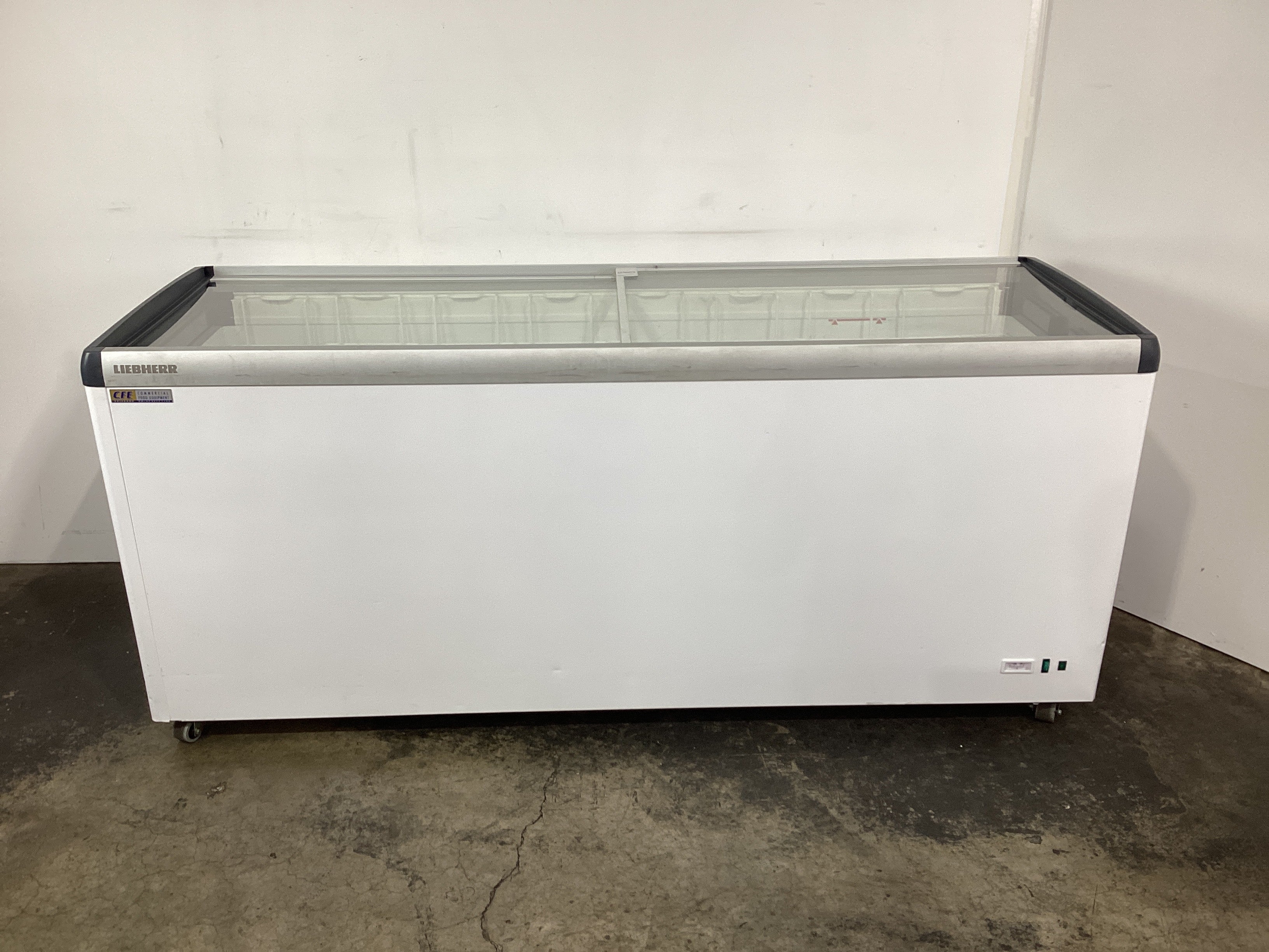 Liebherr EFE6052 Display Chest Freezer - 832134